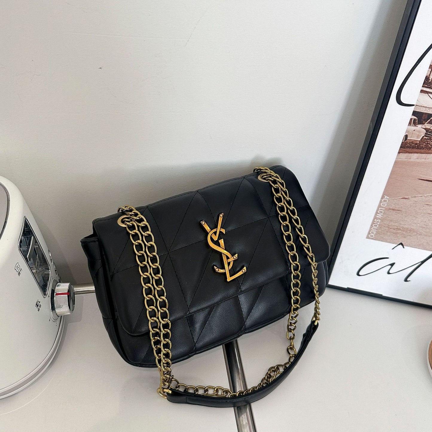 # Quilted Chain Shoulder/Crossbody Small Square Bag