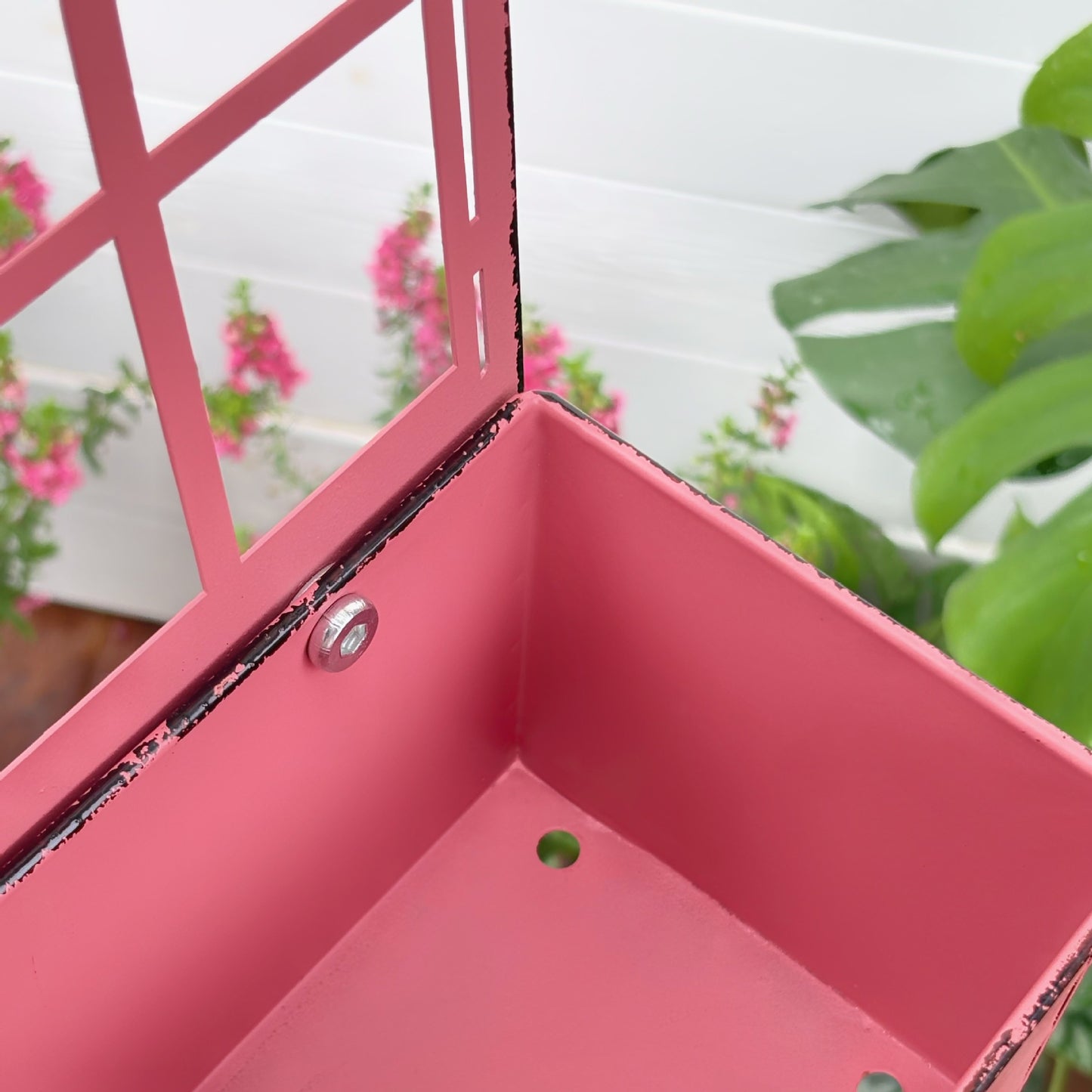 # Retro Iron Wall-Mounted Flower Pot