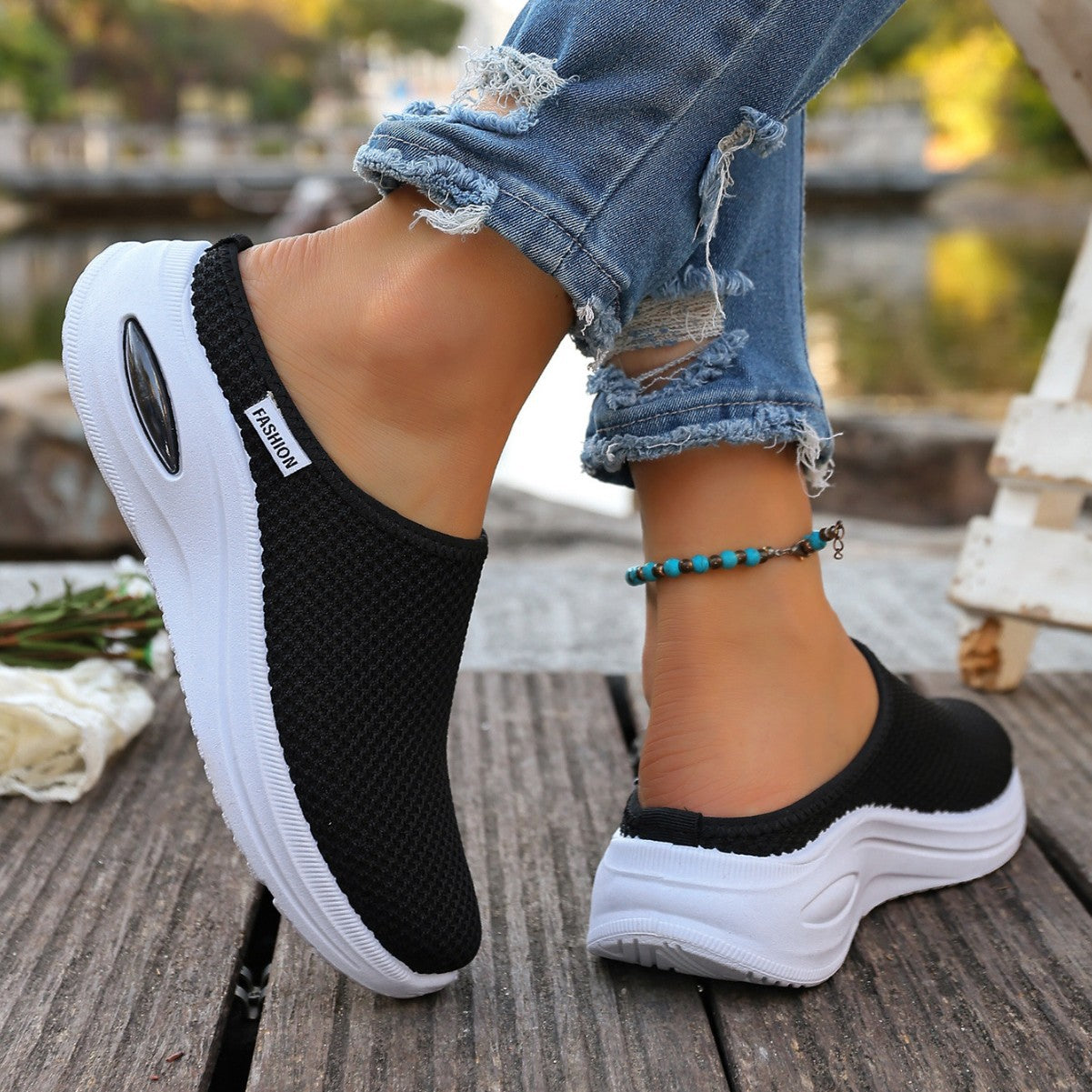 Breathable Mesh Flyknit Women's Shoes, Flat Heel Slip-on Muffins