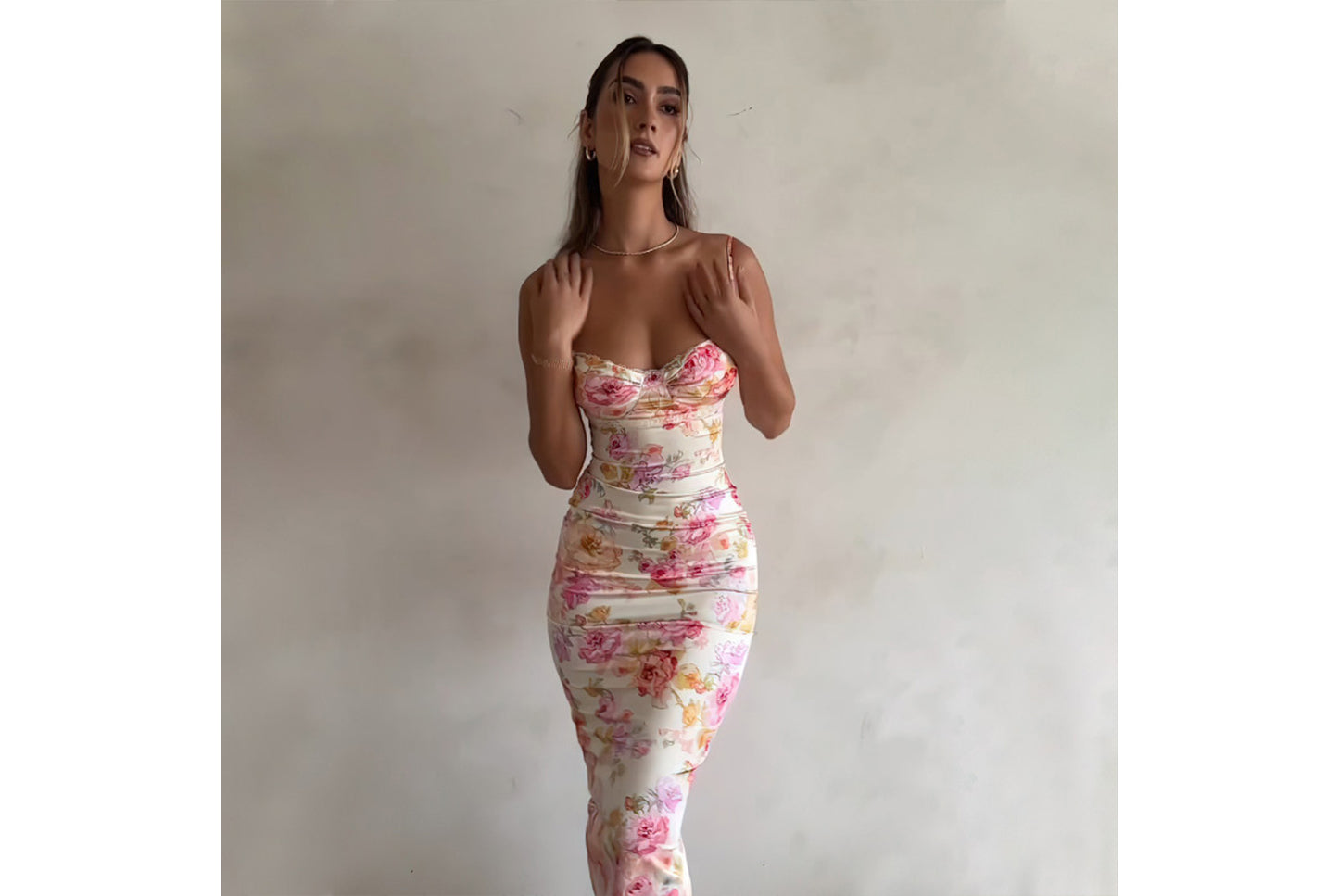 Fashionable Printed Fitted Backless Slip Dress