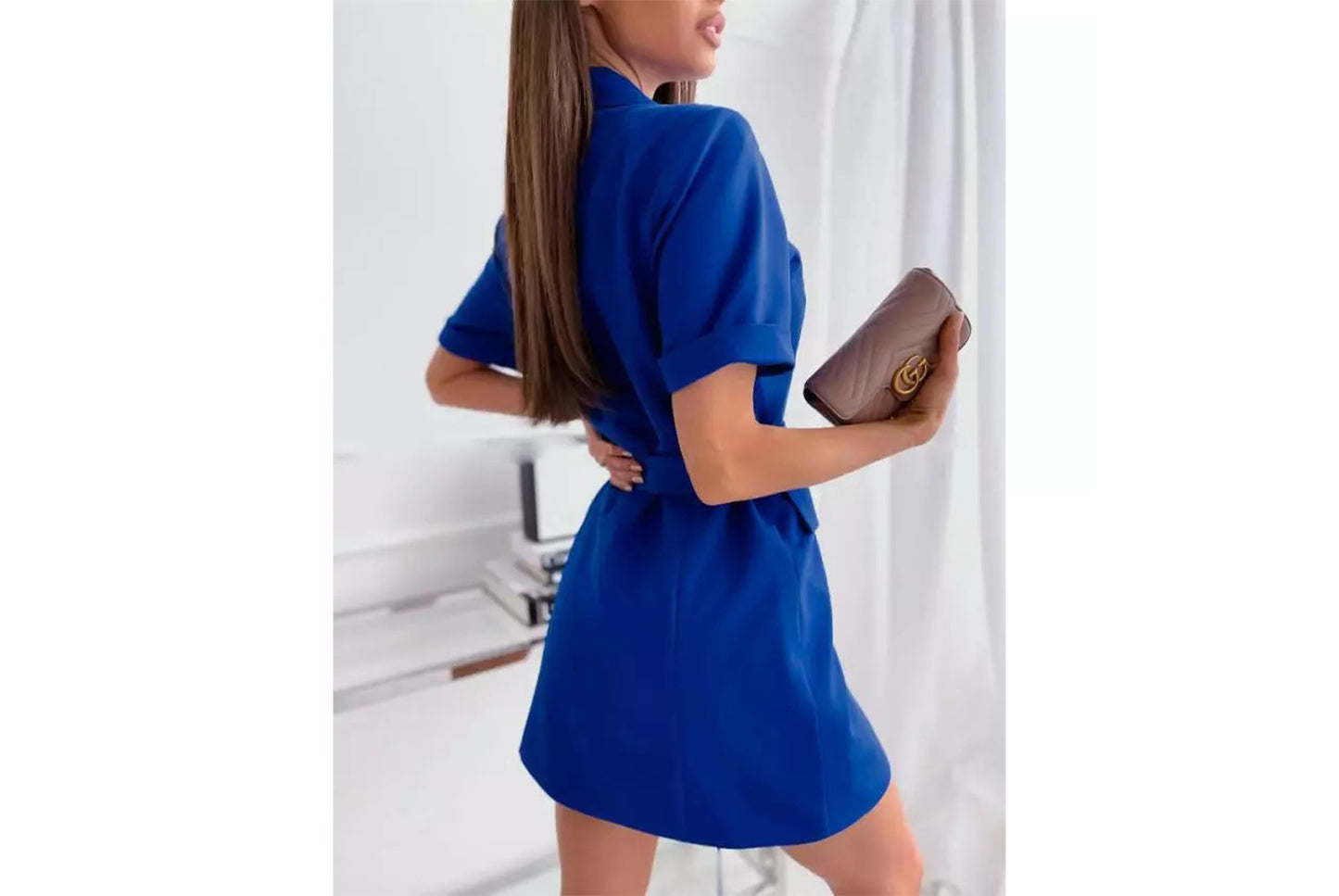 **Double-Breasted Dress with Short Sleeves and a Tailor Collar for a Fitted Waist**