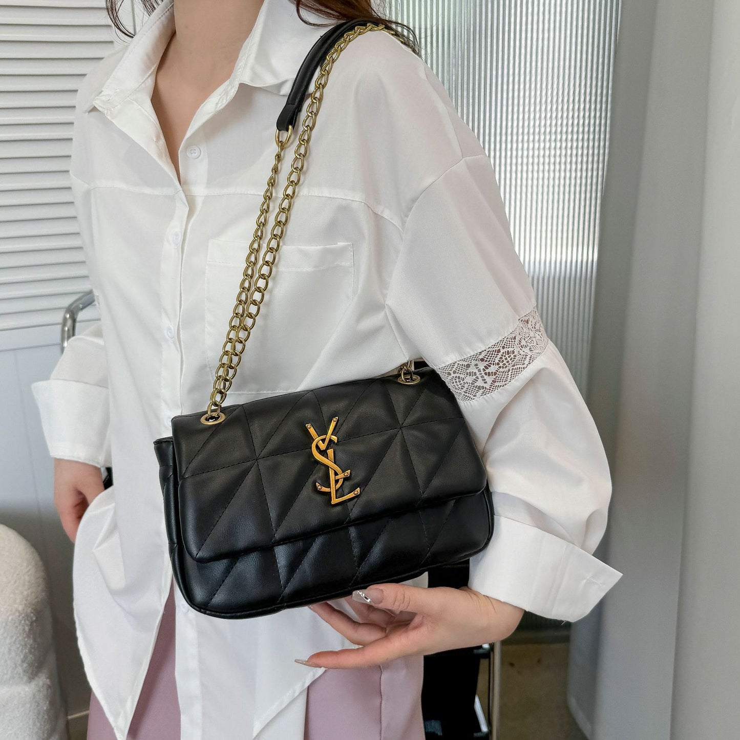 # Quilted Chain Shoulder/Crossbody Small Square Bag