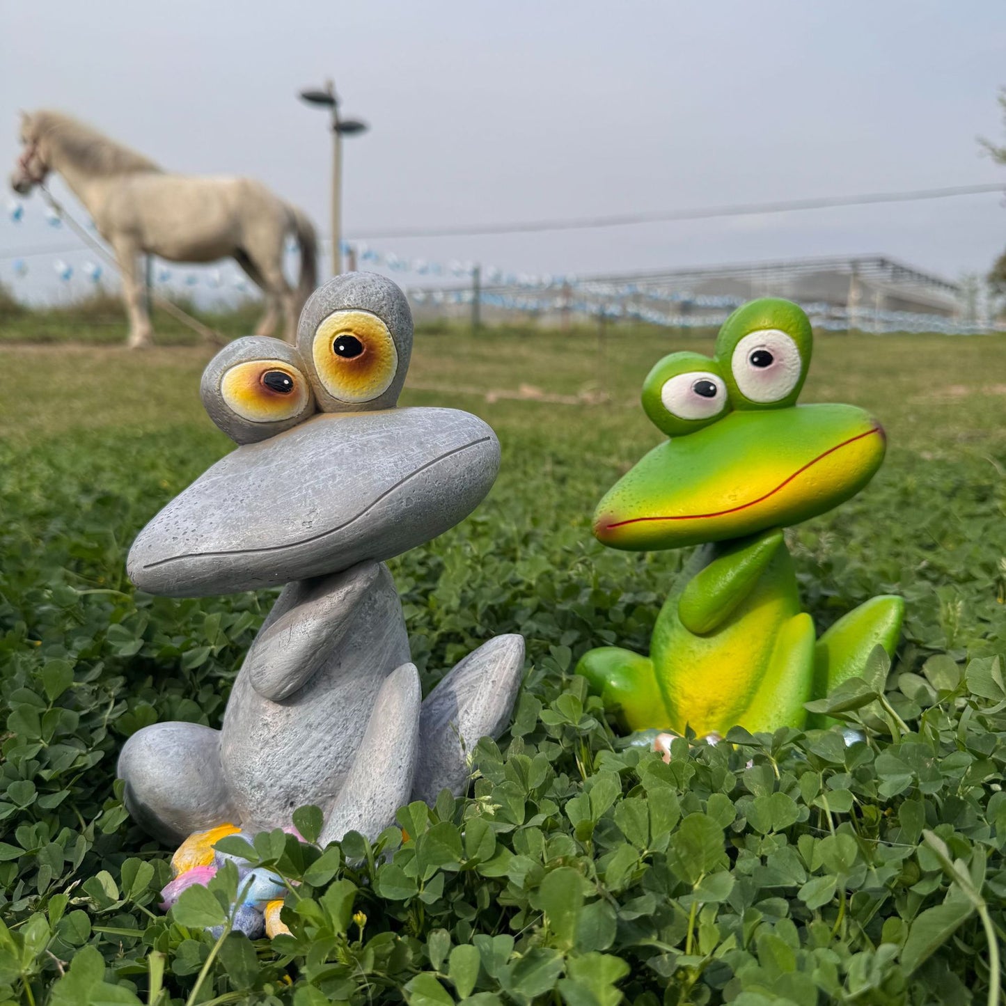Resin Crooked-Mouth Frog Creative Decorative Ornament