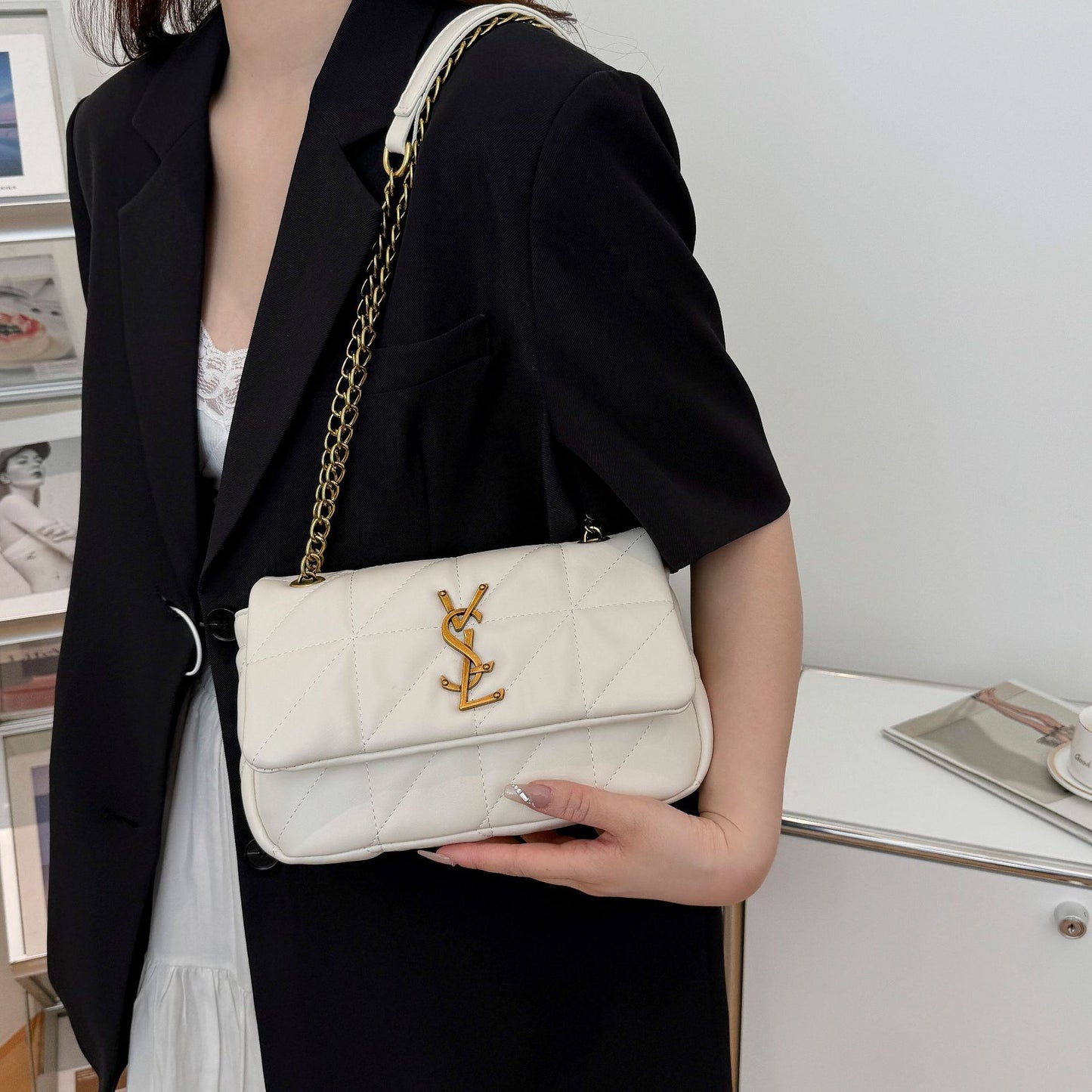 # Quilted Chain Shoulder/Crossbody Small Square Bag