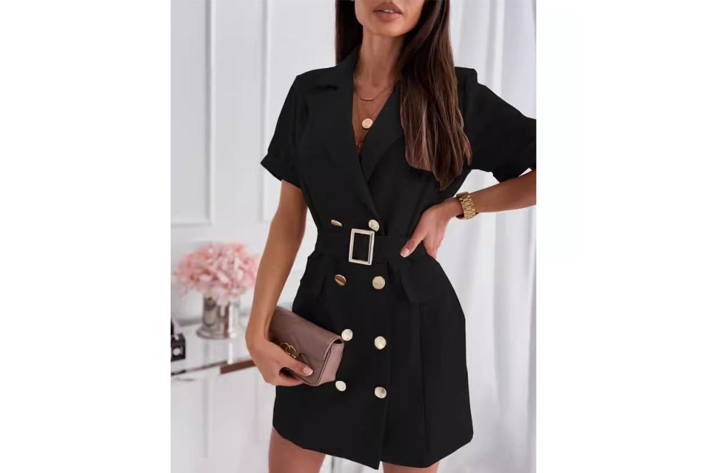 **Double-Breasted Dress with Short Sleeves and a Tailor Collar for a Fitted Waist**