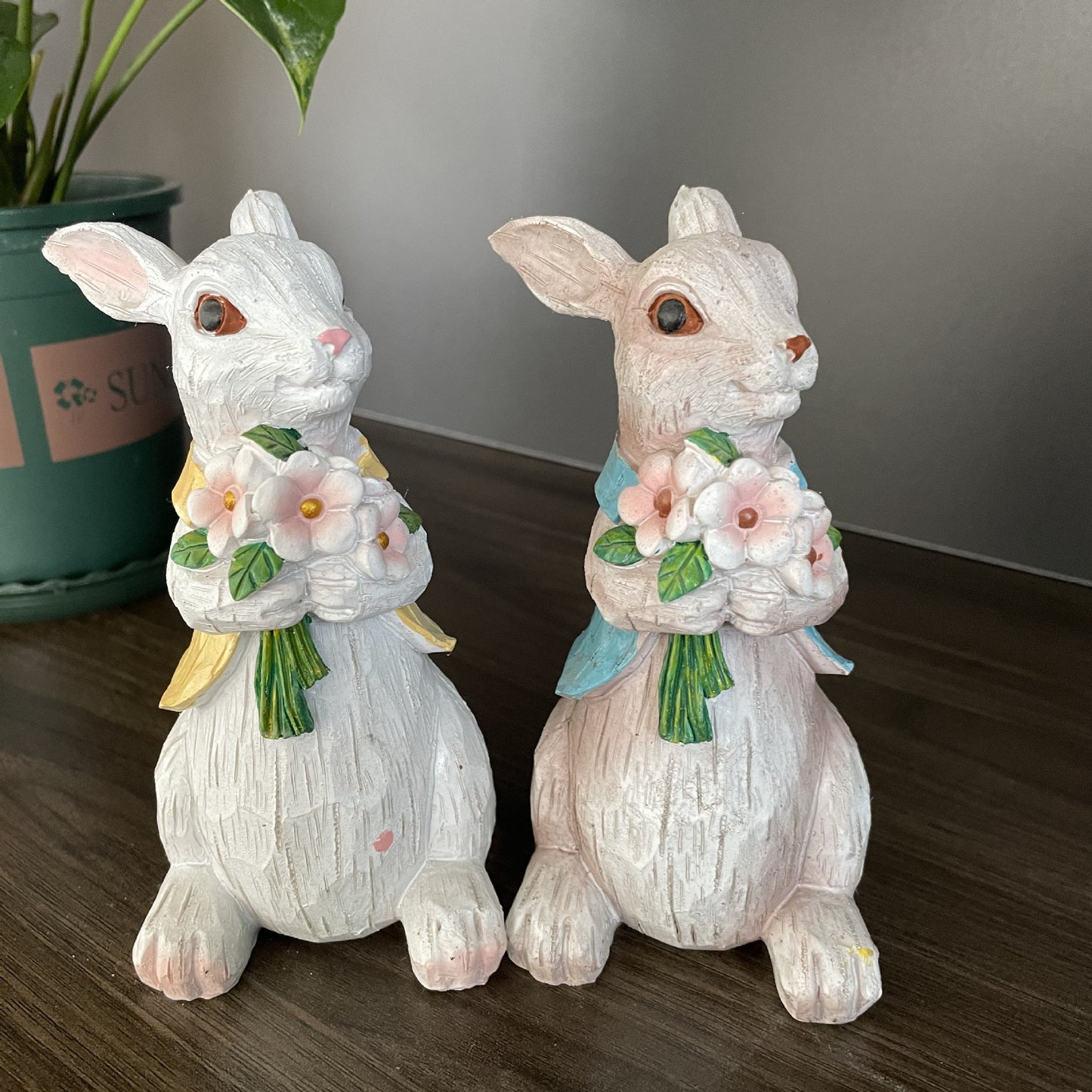 Easter Bunny Resin Decorative Ornament