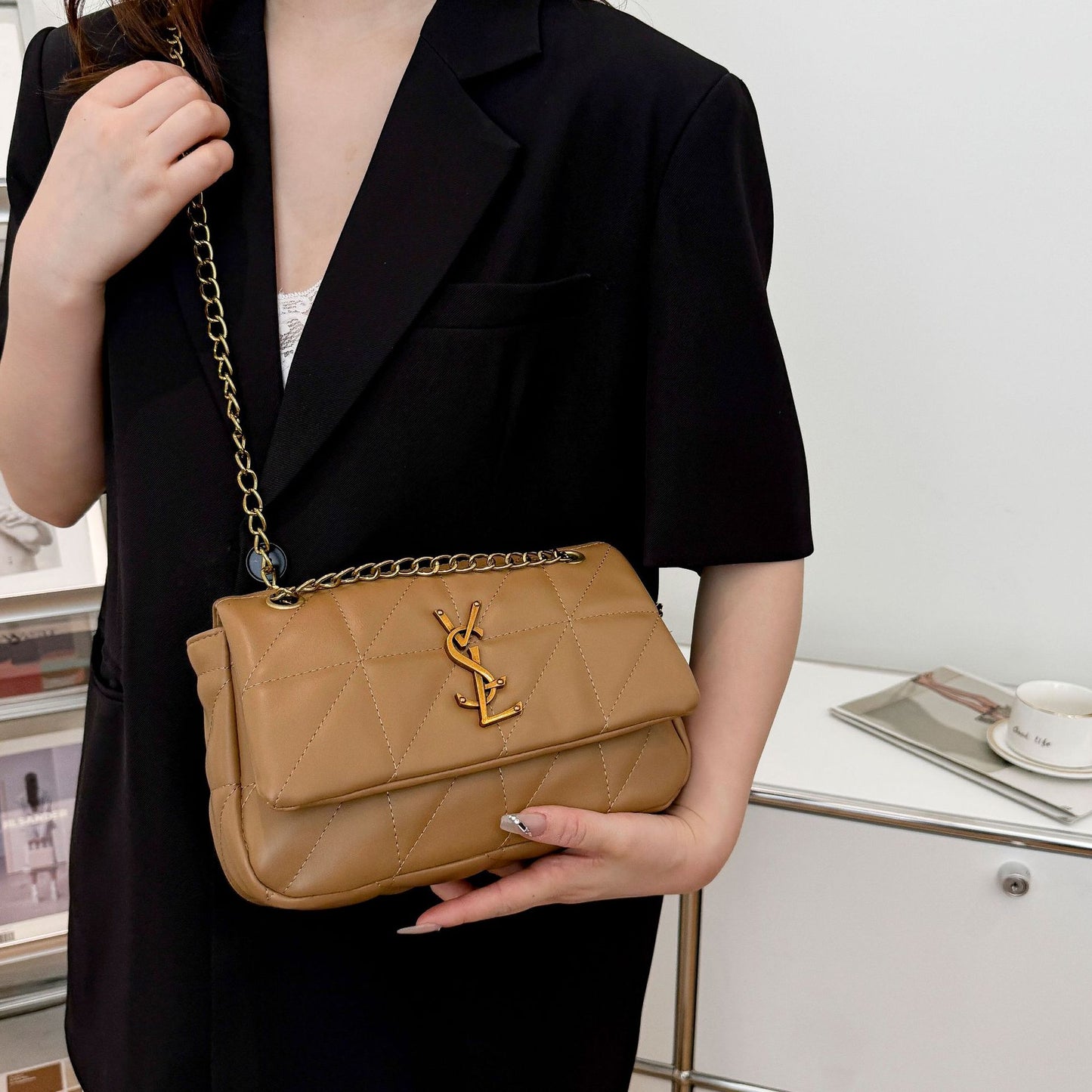 # Quilted Chain Shoulder/Crossbody Small Square Bag