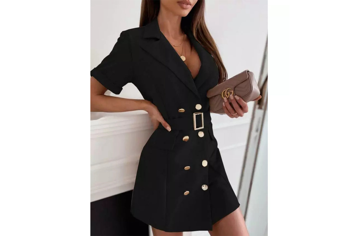 **Double-Breasted Dress with Short Sleeves and a Tailor Collar for a Fitted Waist**
