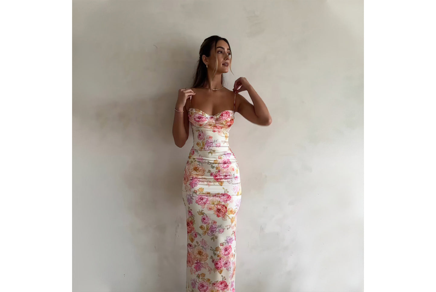 Fashionable Printed Fitted Backless Slip Dress