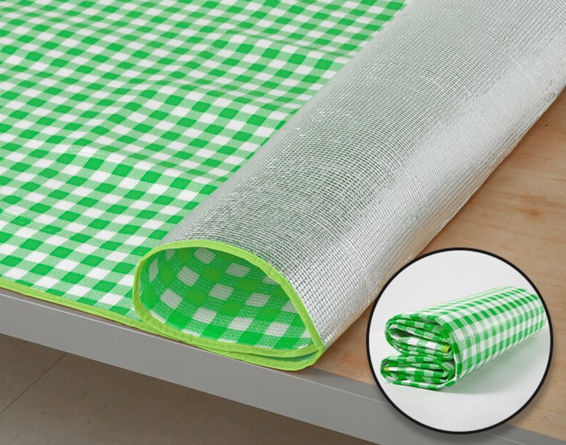 # Thickened Aluminum Film Outdoor Waterproof and Moisture-proof Picnic Mat