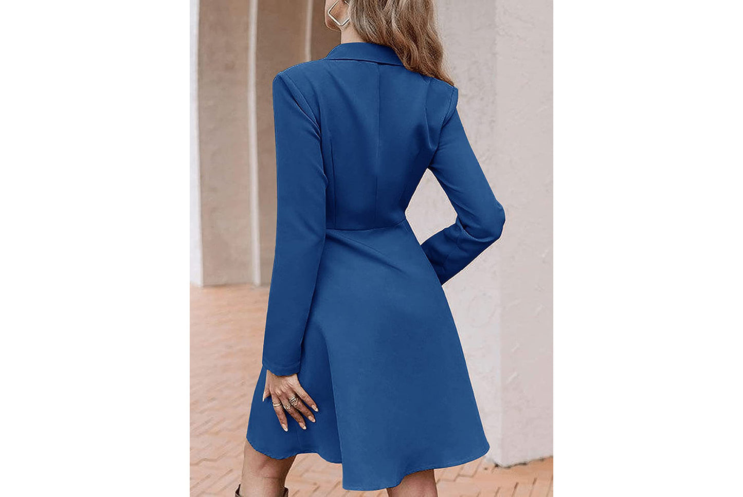 **Solid Color Double-Breasted Long-Sleeved Slim-Fit Trench Coat**