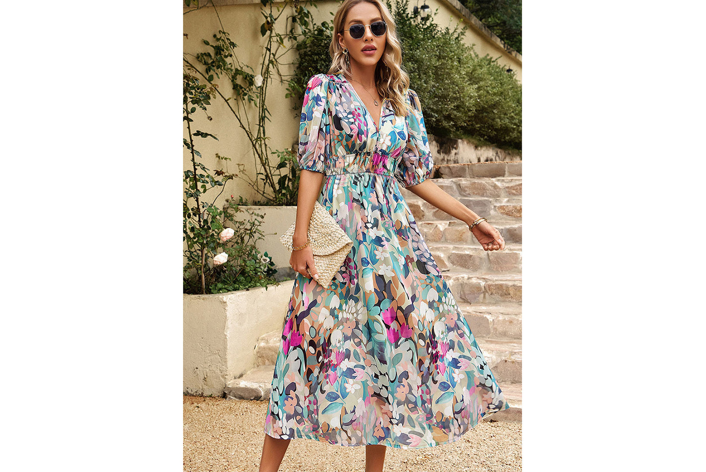 **Elegant Chiffon Printed Dress with a Waist Fit and V-Neck**