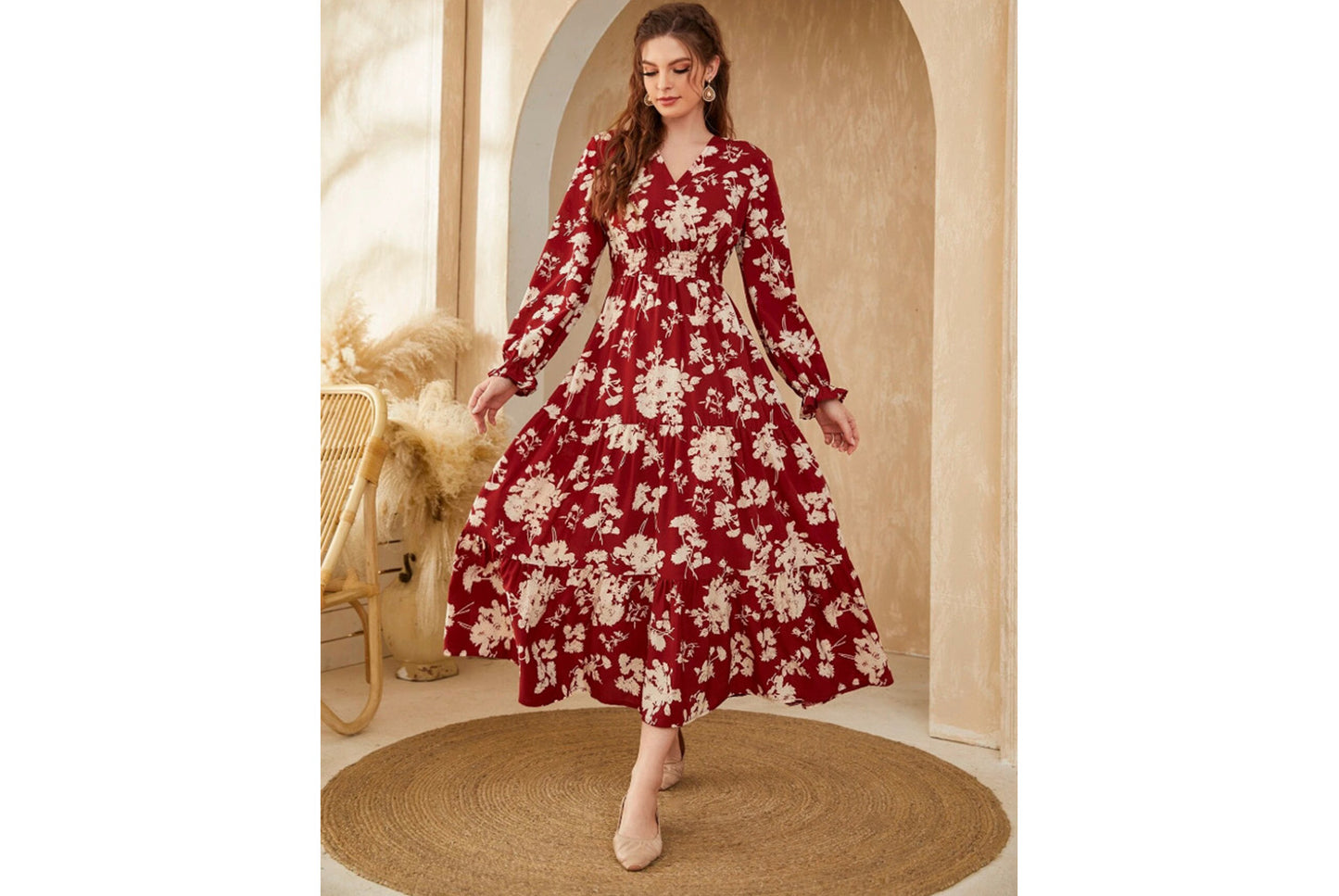 **Cake Maxi Dress with Long Sleeves**