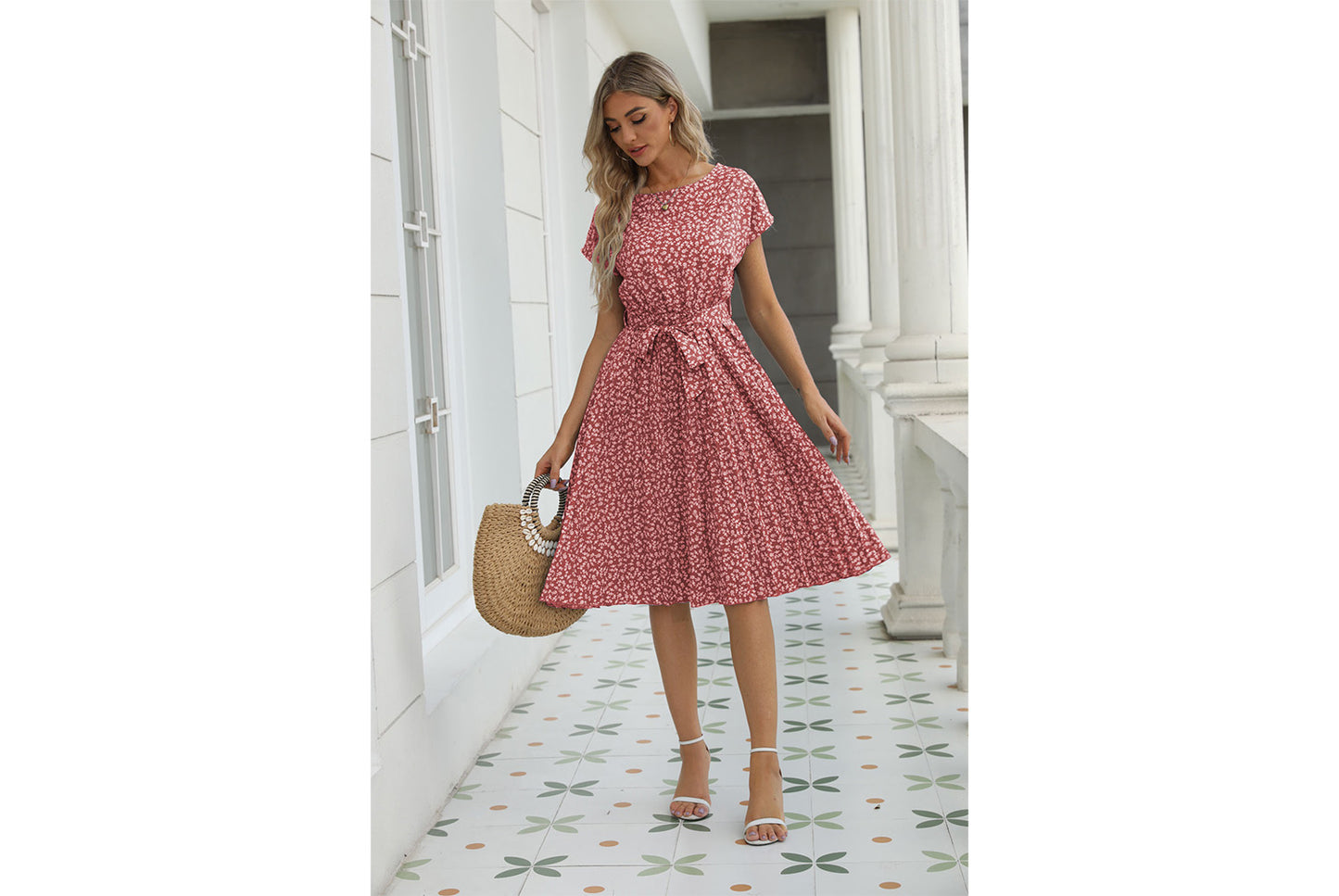 **Short-Sleeve Floral Tie-Drawstring Pleated Dress**