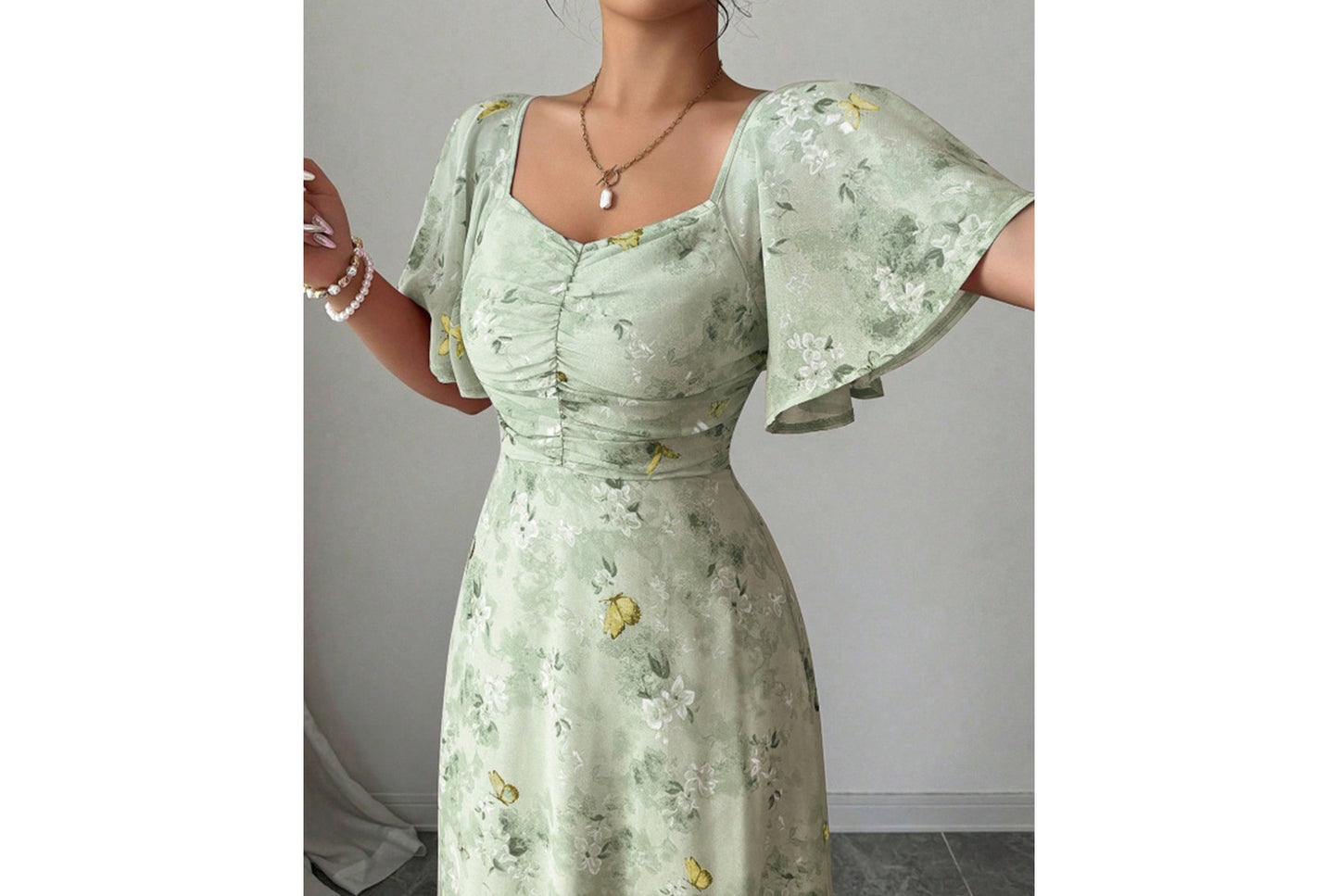 **Fashionable Square Neck Short-Sleeved Printed Chiffon Dress**
