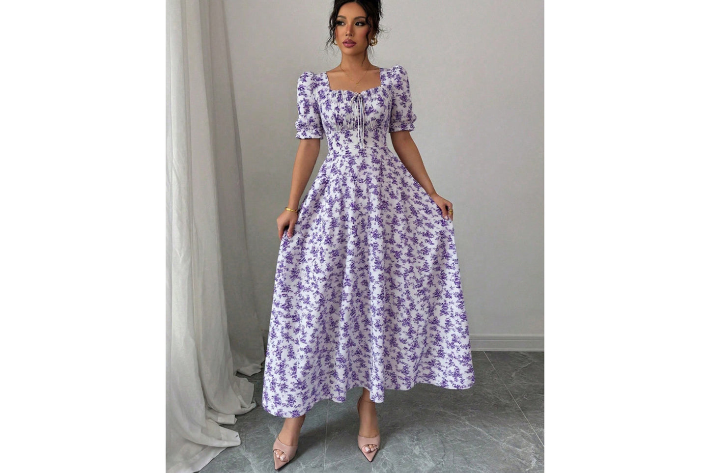 **Elegant U-Neck Short-Sleeved Printed Swing Dress**