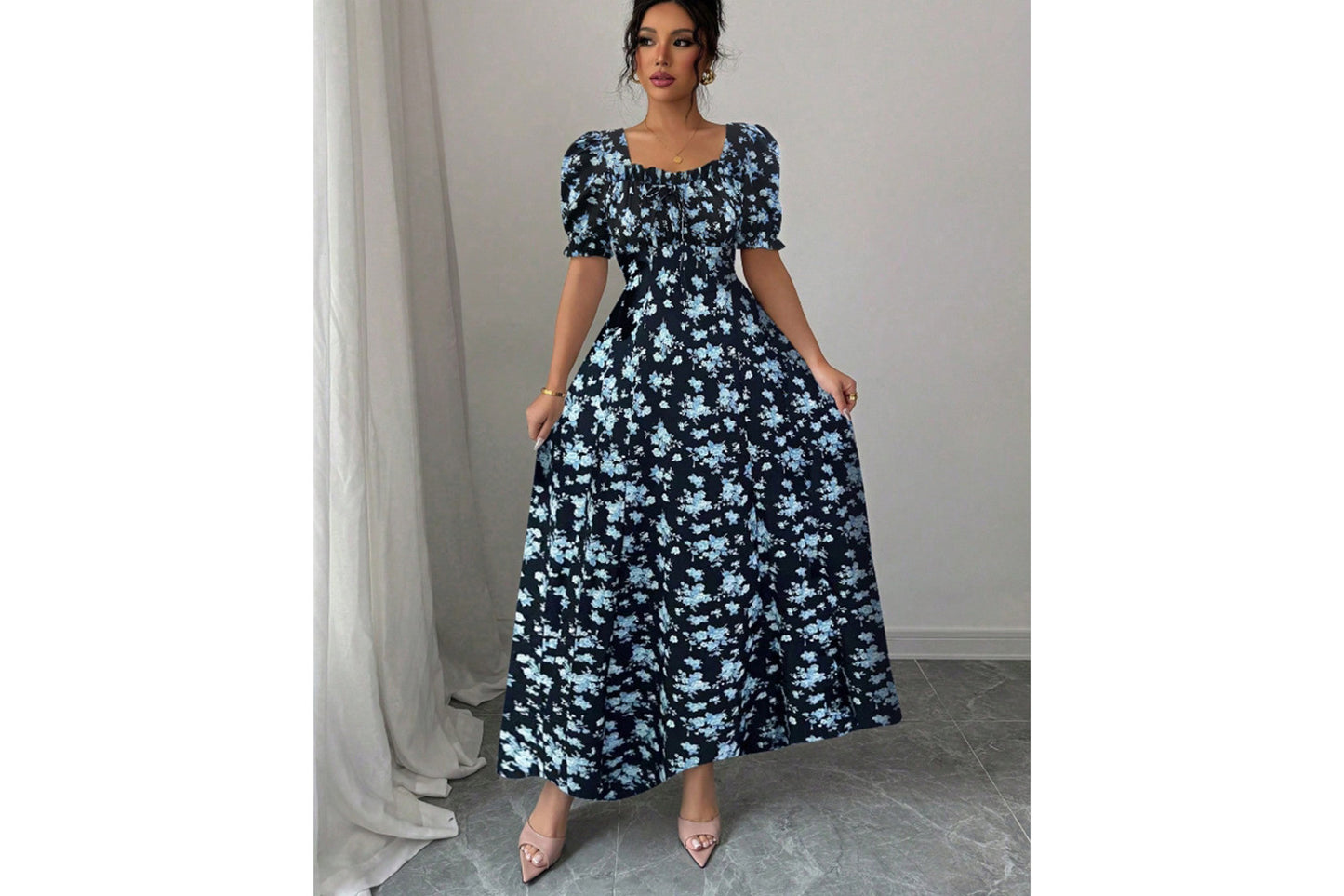 **Elegant U-Neck Short-Sleeved Printed Swing Dress**
