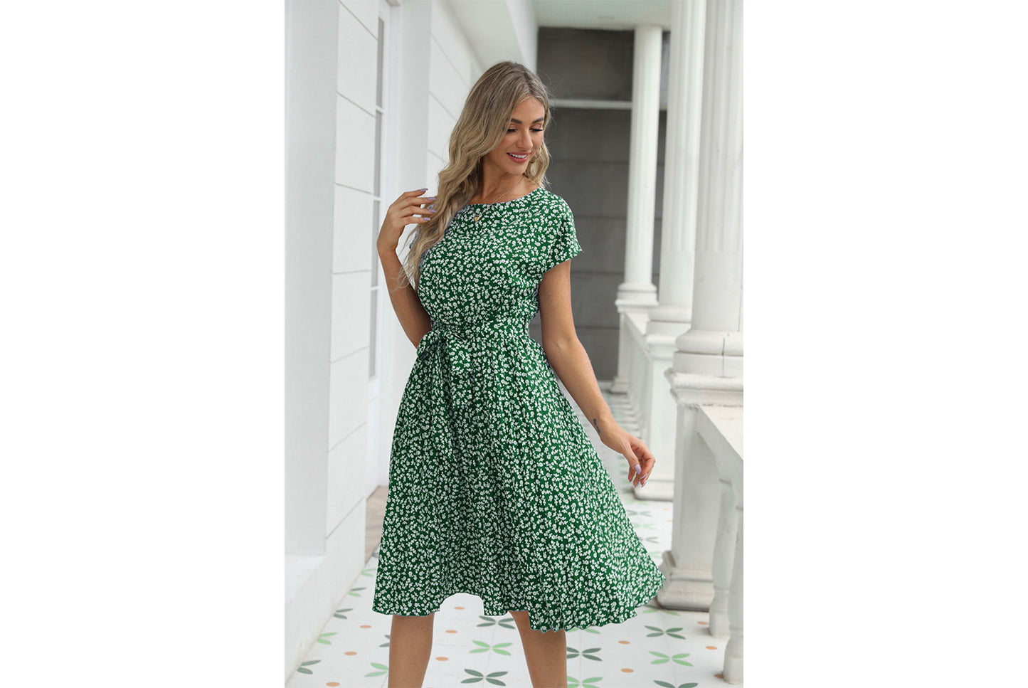 **Short-Sleeve Floral Tie-Drawstring Pleated Dress**