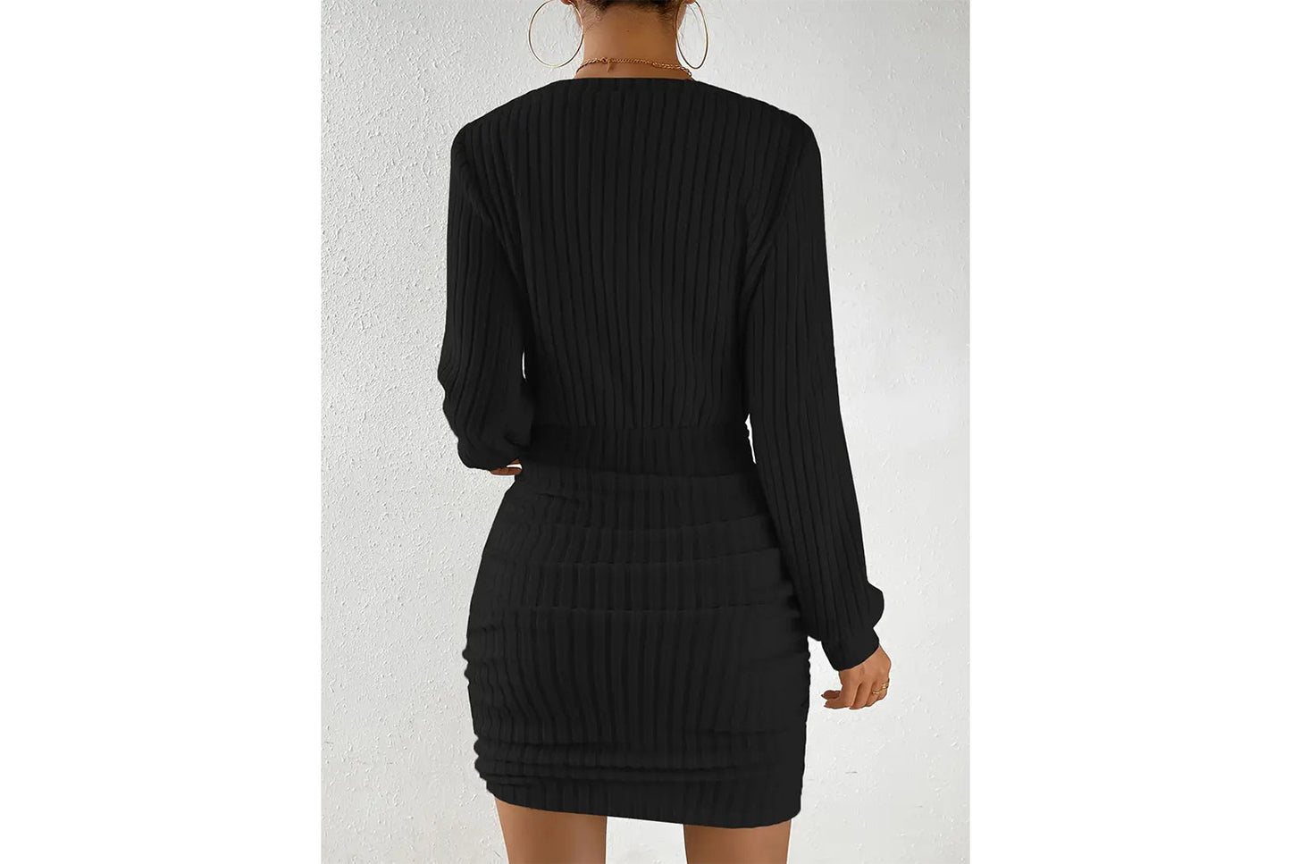 **Long-Sleeved, Waist-Lifting, Hip-Wrap Dress**