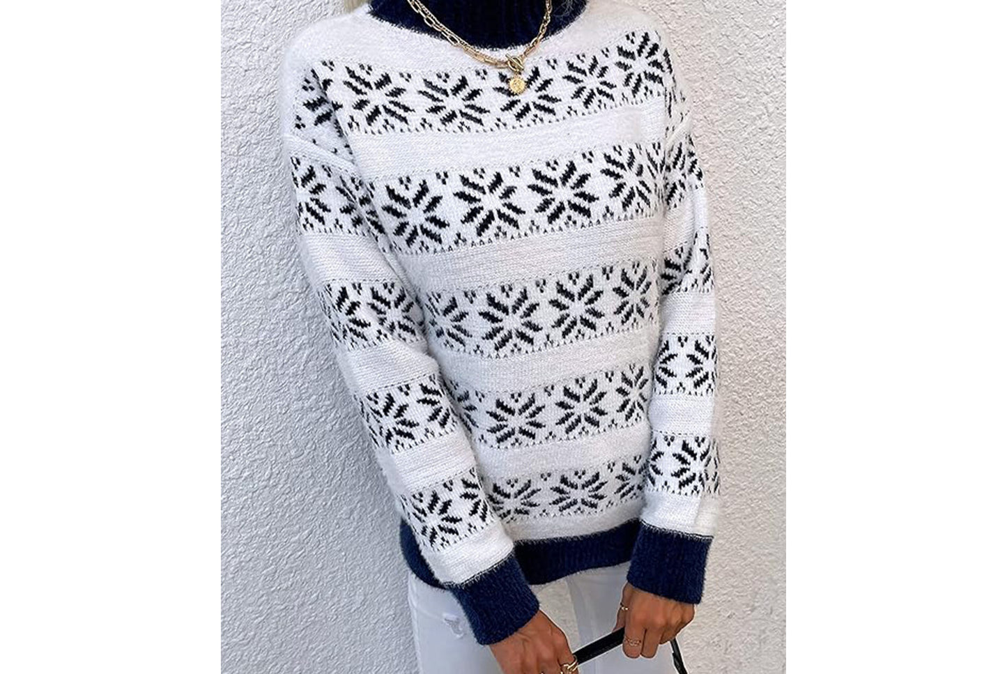 **Snowflake Pattern Half-Turtleneck Sweater Top**