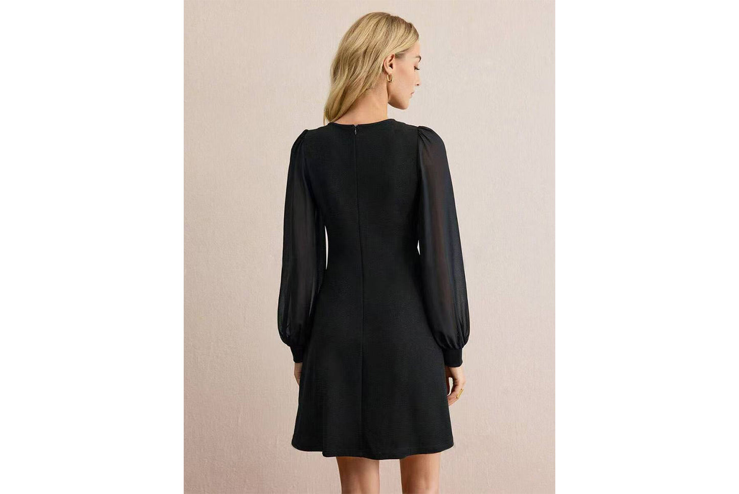 **Button-studded Slim Fit Long-Sleeve Solid Color Dress**