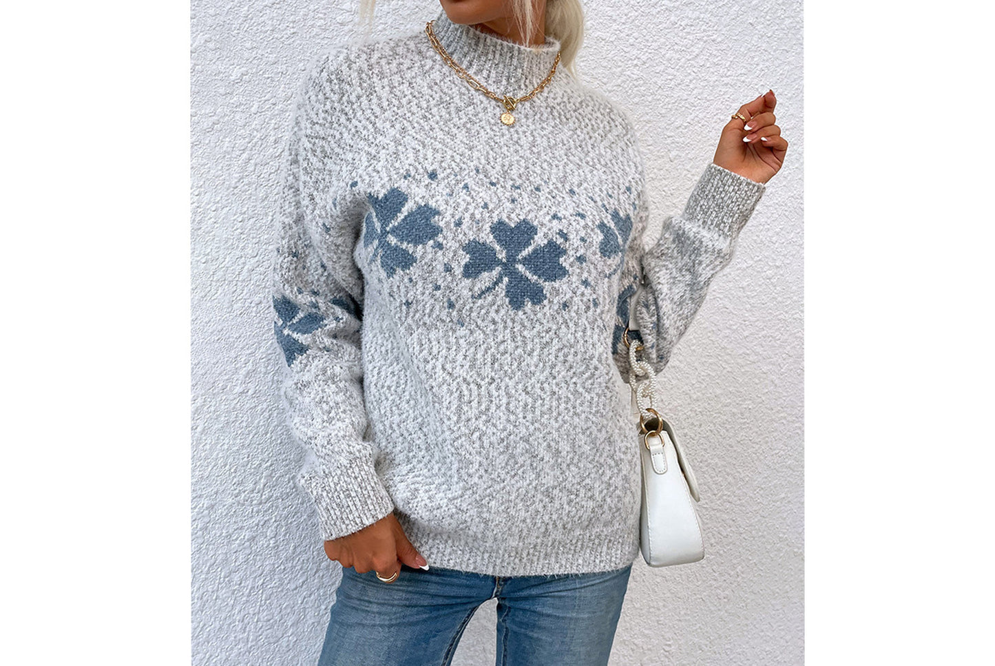 **Christmas Snowflake Sweater Casual Half-Turtleneck Sweater**