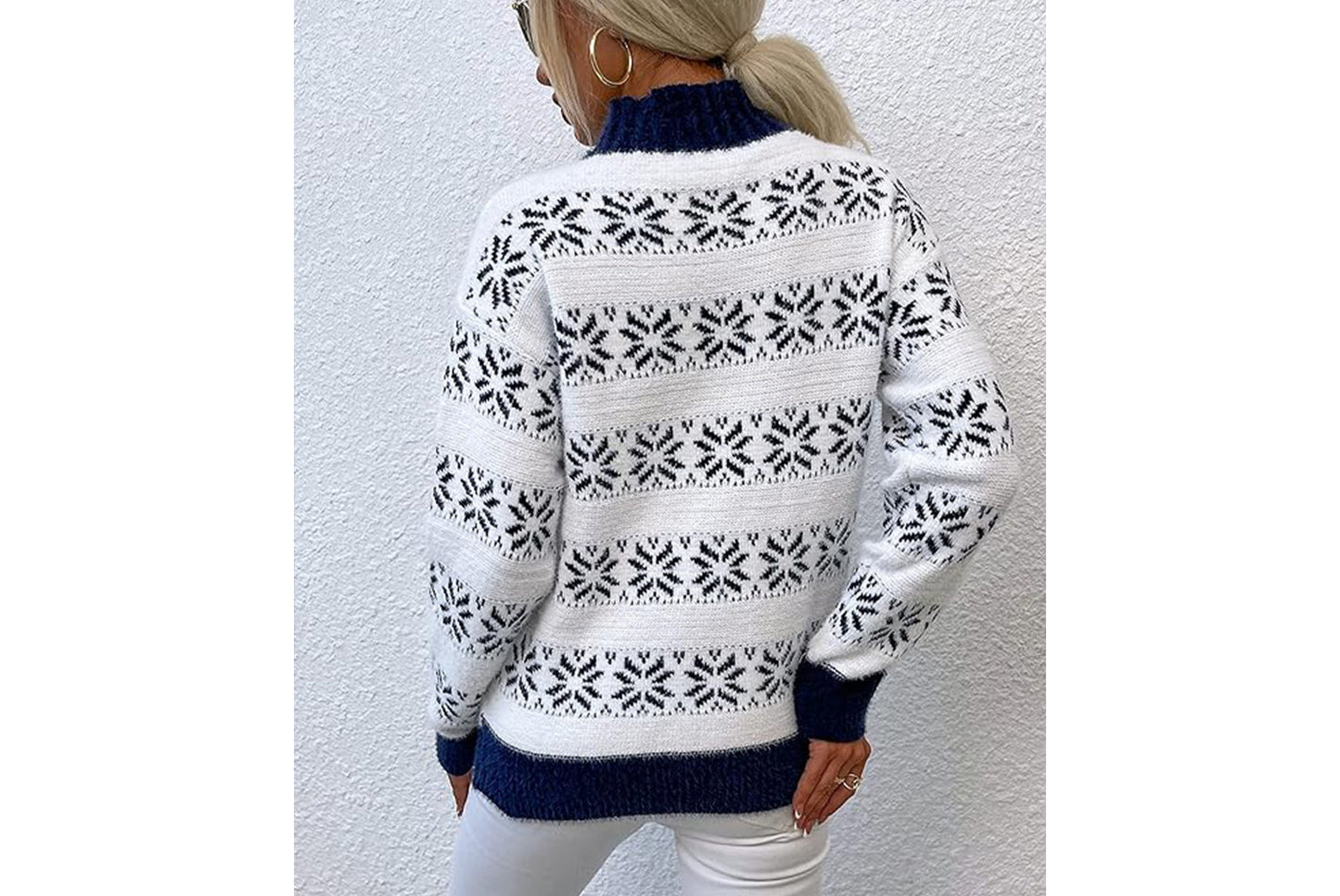 **Snowflake Pattern Half-Turtleneck Sweater Top**