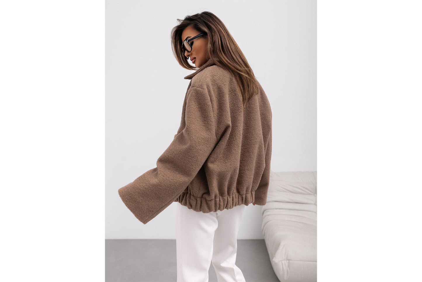 **Stylish Solid-Color Pocket-Breasted Wool Jacket**