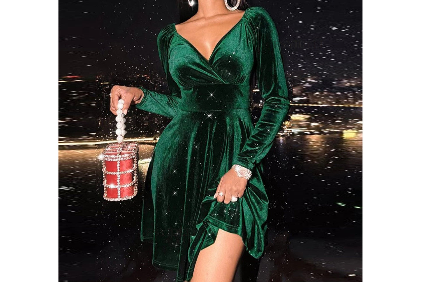 **Festive Christmas Long-Sleeved V-Neck Dress**