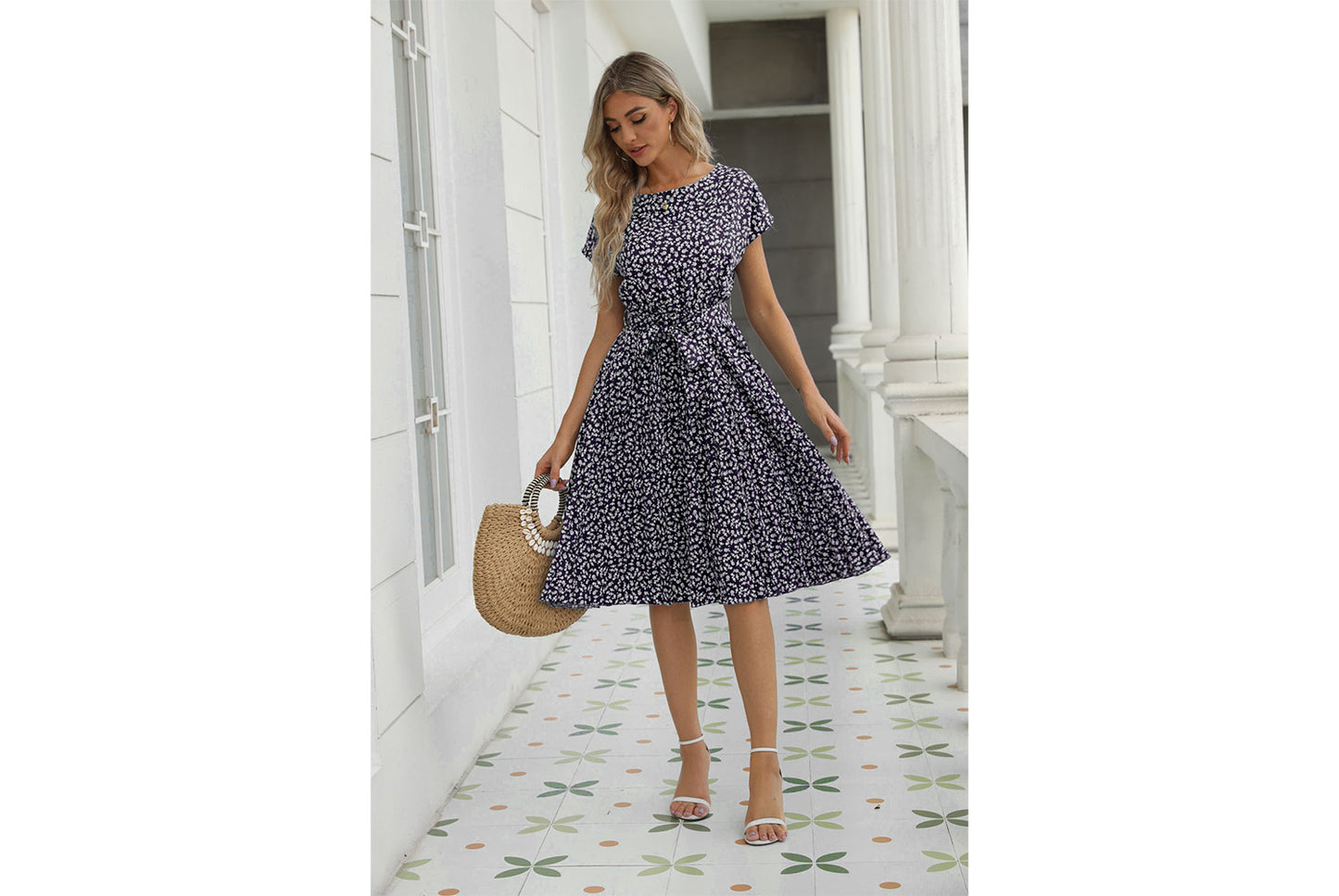 **Short-Sleeve Floral Tie-Drawstring Pleated Dress**