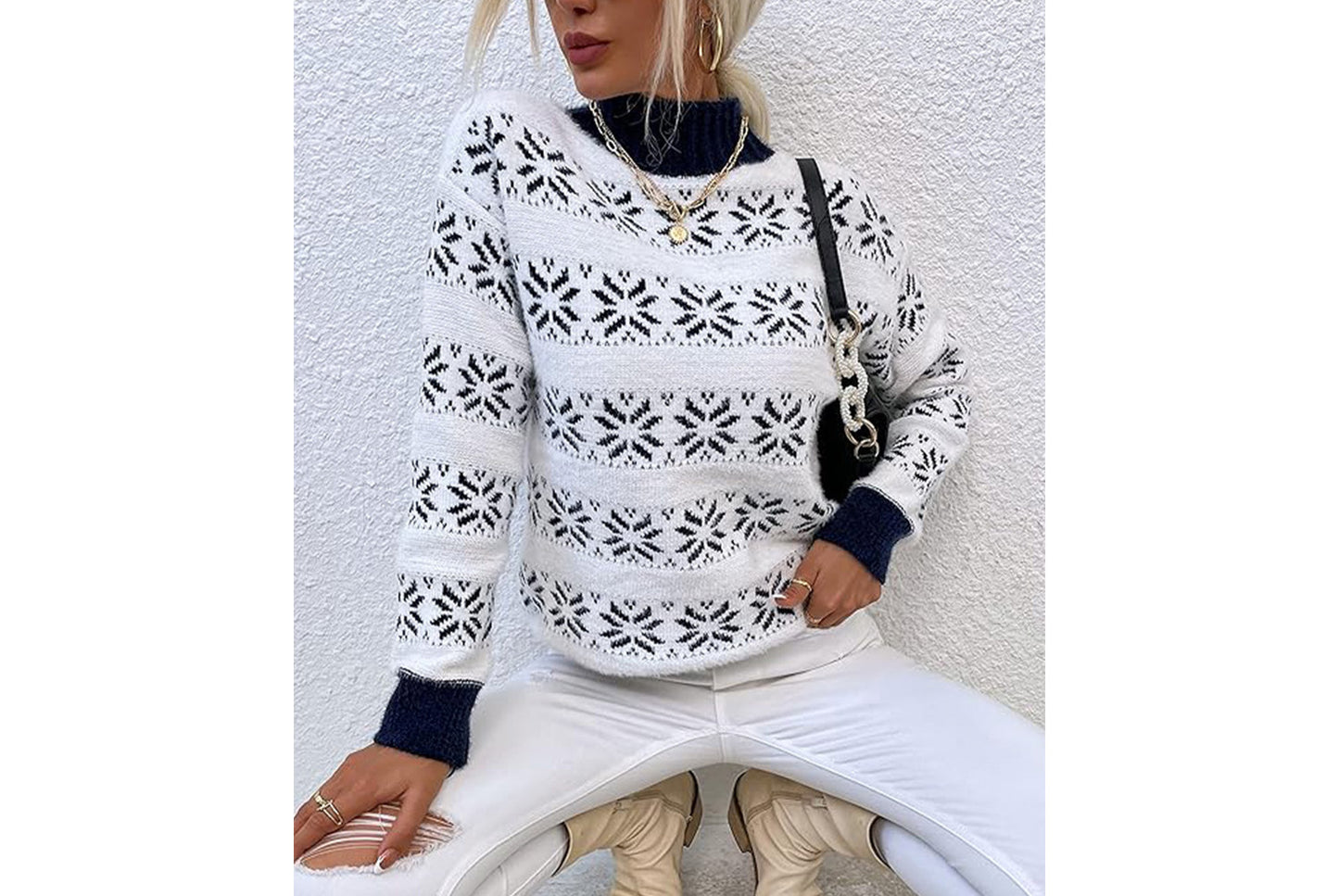 **Snowflake Pattern Half-Turtleneck Sweater Top**