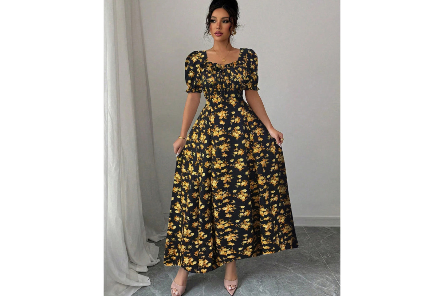 **Elegant U-Neck Short-Sleeved Printed Swing Dress**