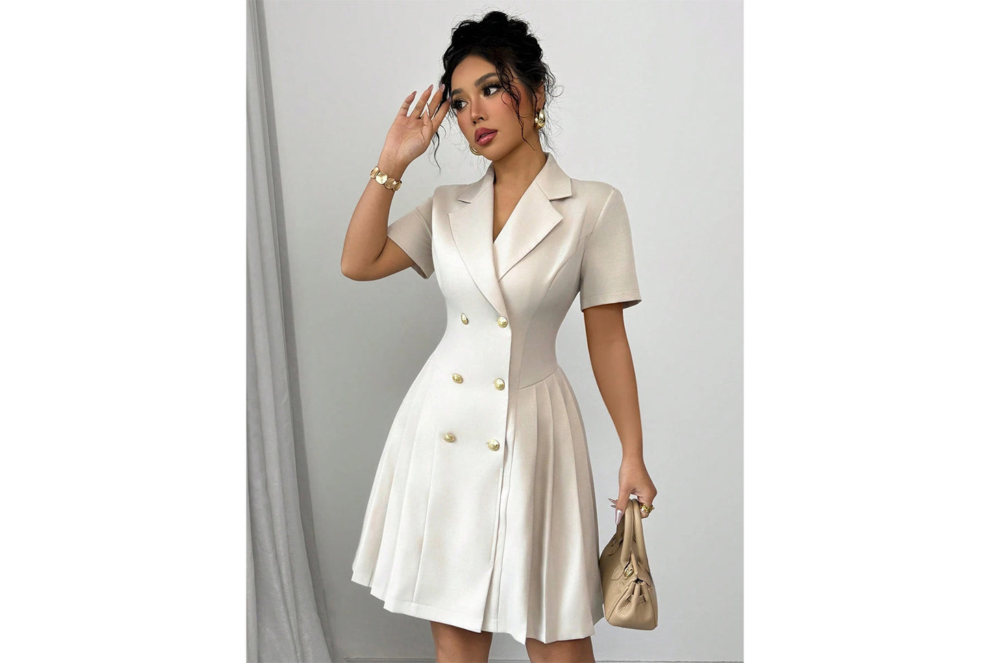 **Stylish Solid Color Short-Sleeved Double-Breasted Dress**