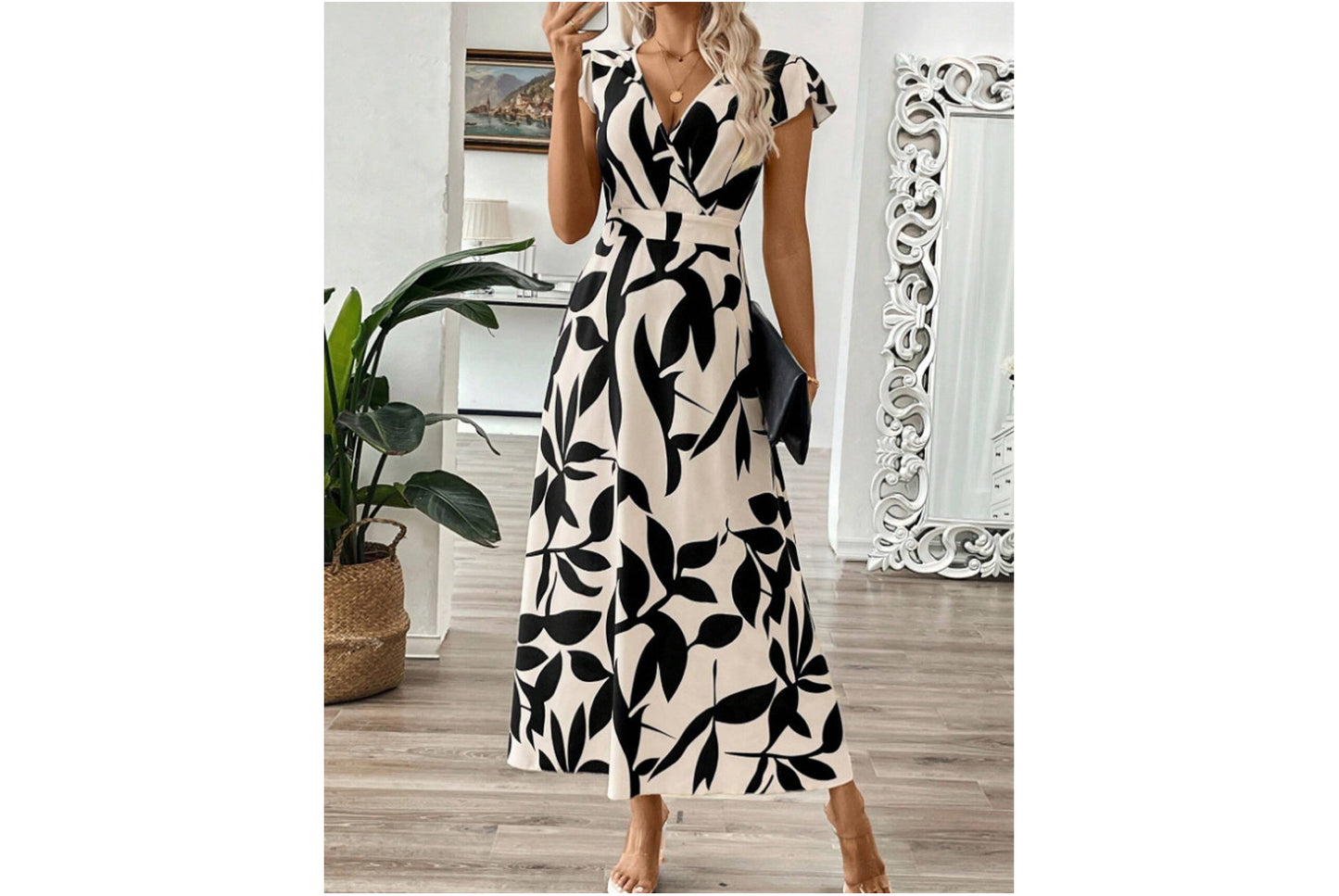 **Fashionable Printed V-Neck Ruffle Dress**