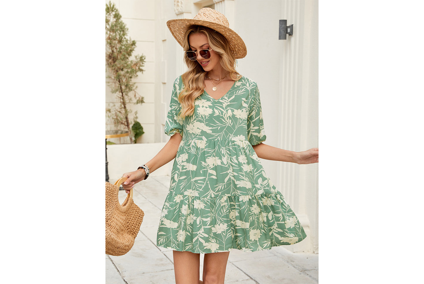 **Printed V-Neck Loose Short-Sleeve Dress**