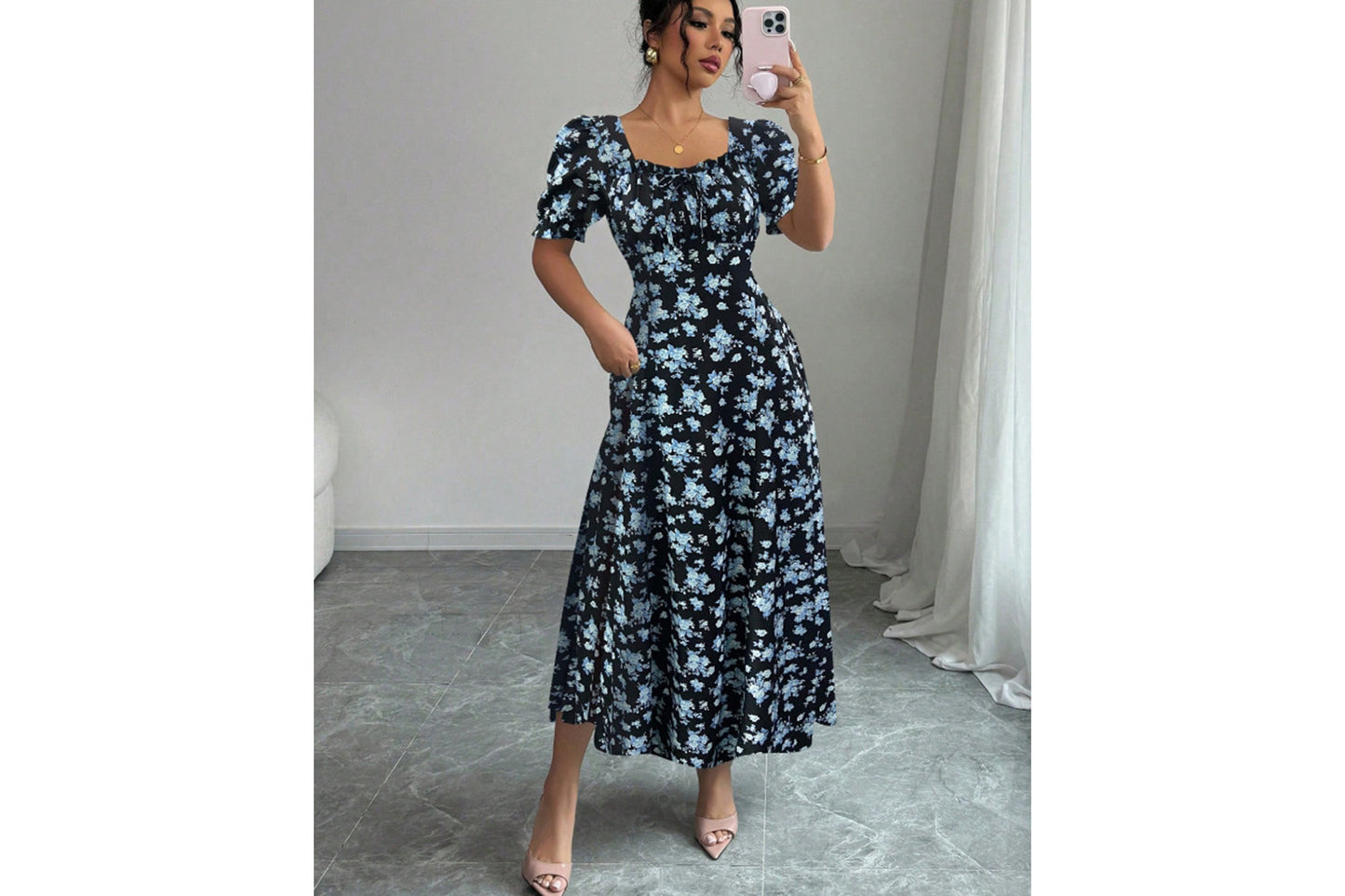 **Elegant U-Neck Short-Sleeved Printed Swing Dress**
