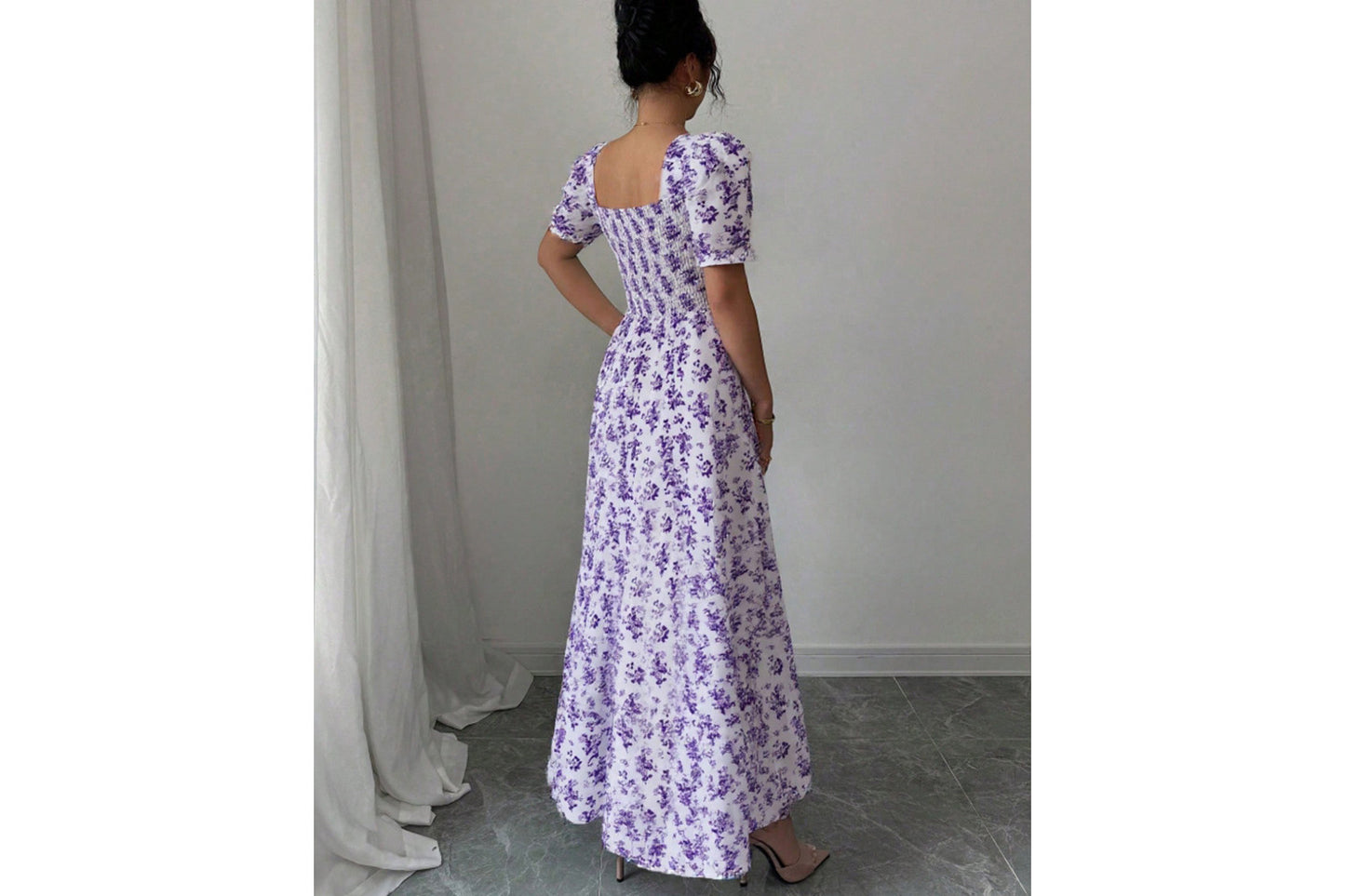 **Elegant U-Neck Short-Sleeved Printed Swing Dress**