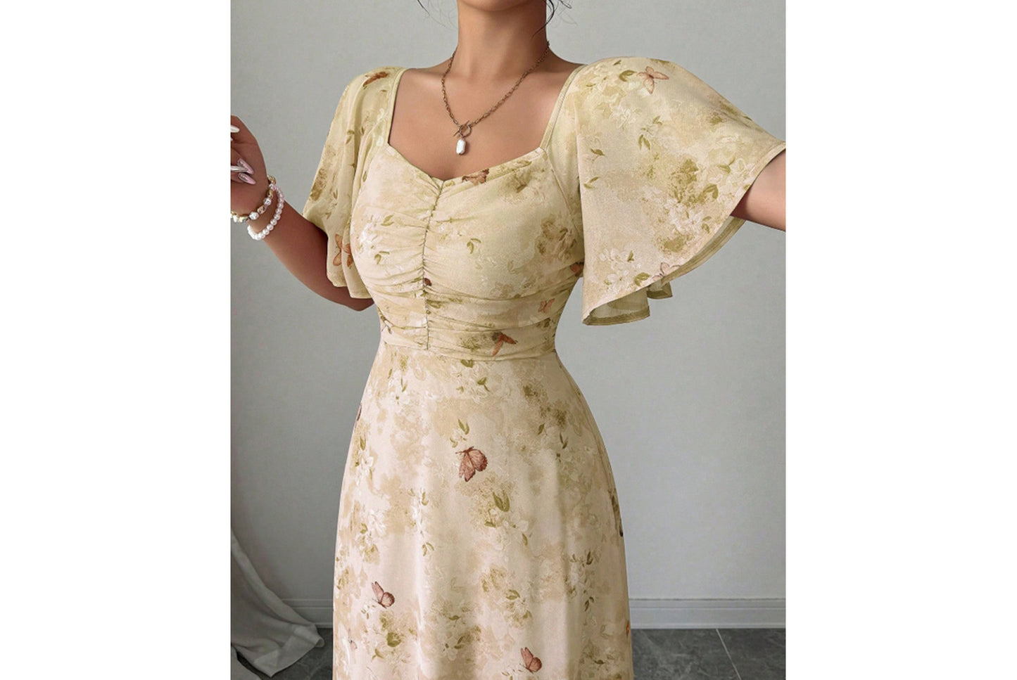 **Fashionable Square Neck Short-Sleeved Printed Chiffon Dress**
