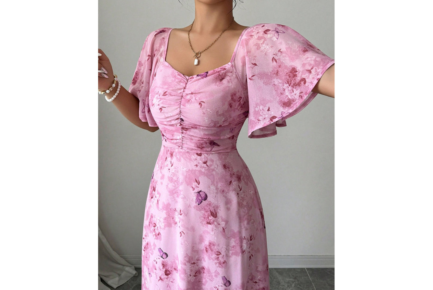 **Fashionable Square Neck Short-Sleeved Printed Chiffon Dress**