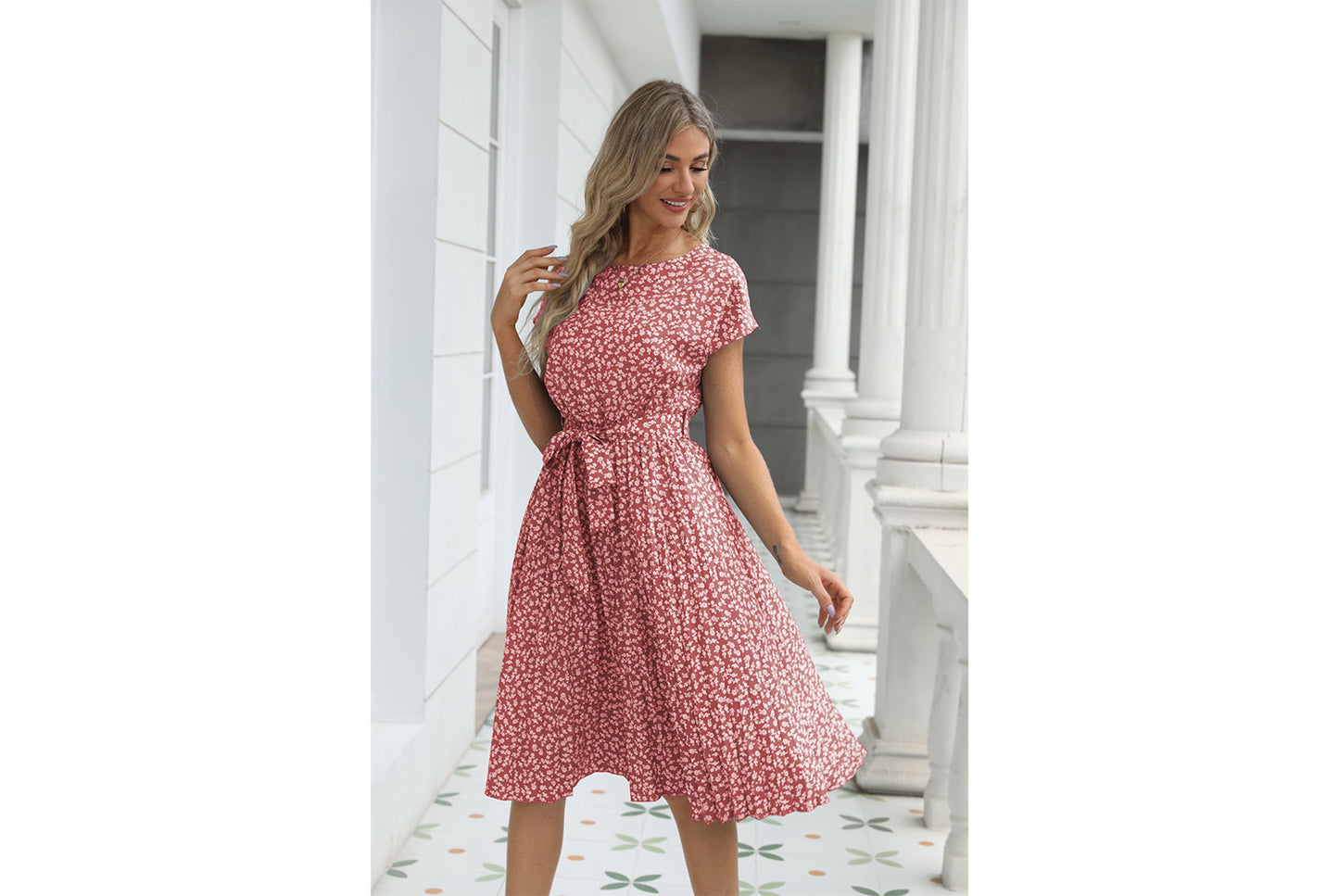 **Short-Sleeve Floral Tie-Drawstring Pleated Dress**