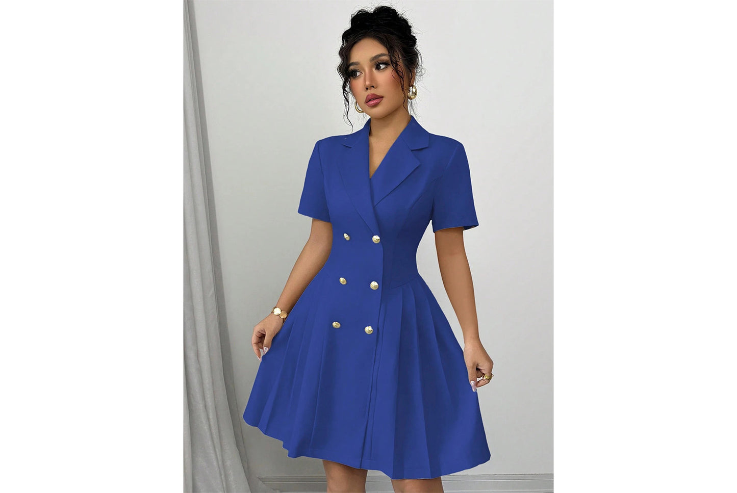 **Stylish Solid Color Short-Sleeved Double-Breasted Dress**