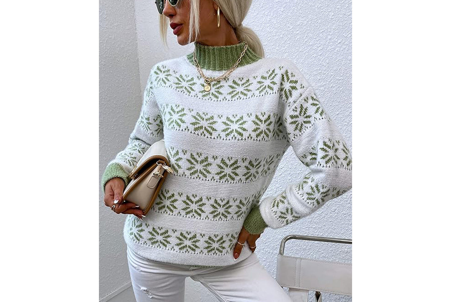 **Snowflake Pattern Half-Turtleneck Sweater Top**