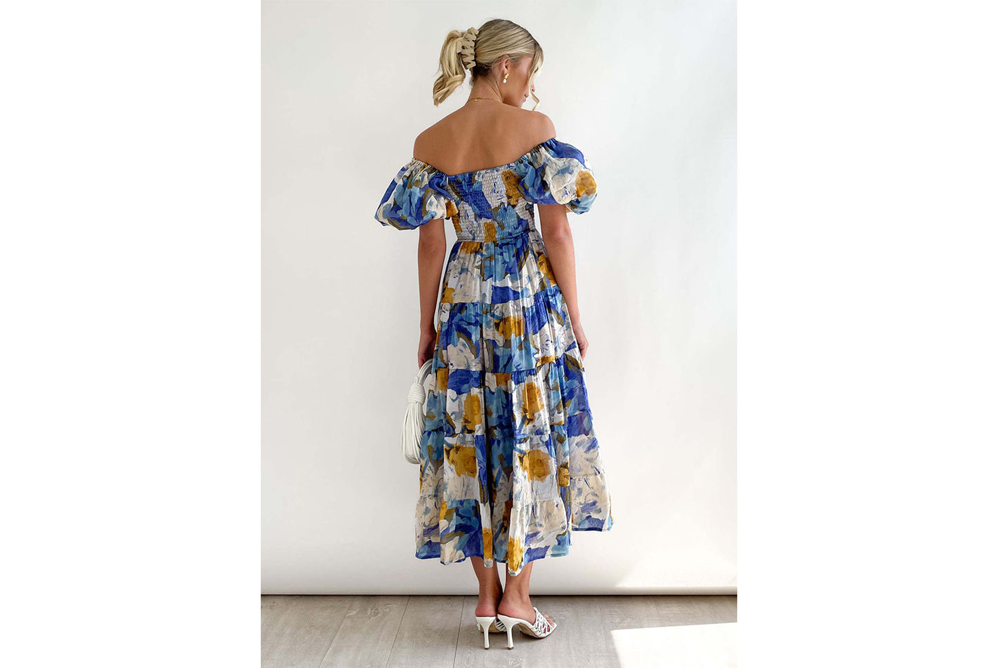 **Fashionable Off-the-Shoulder Lantern Sleeve High-Waisted One-Shoulder Dress**