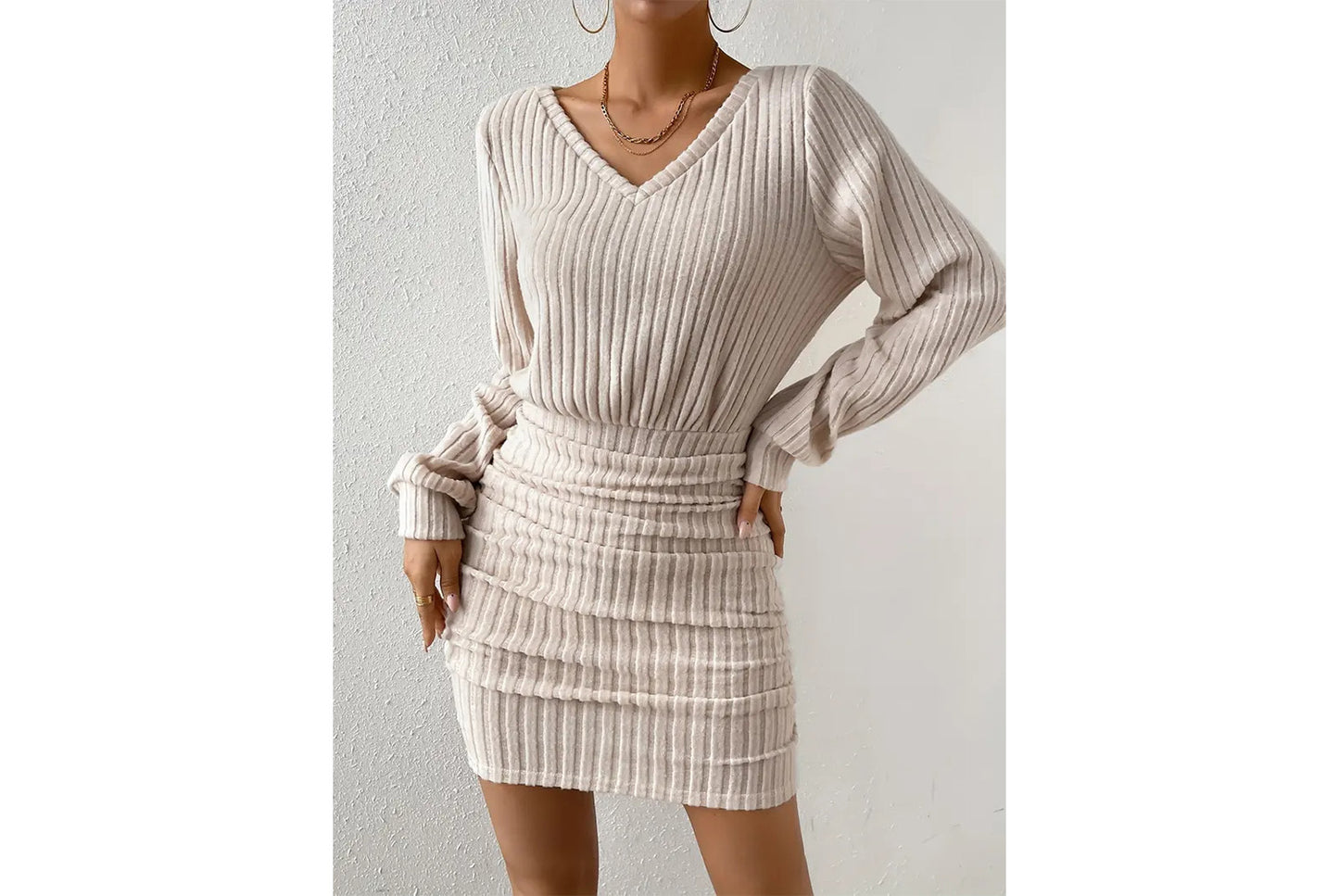 **Long-Sleeved, Waist-Lifting, Hip-Wrap Dress**