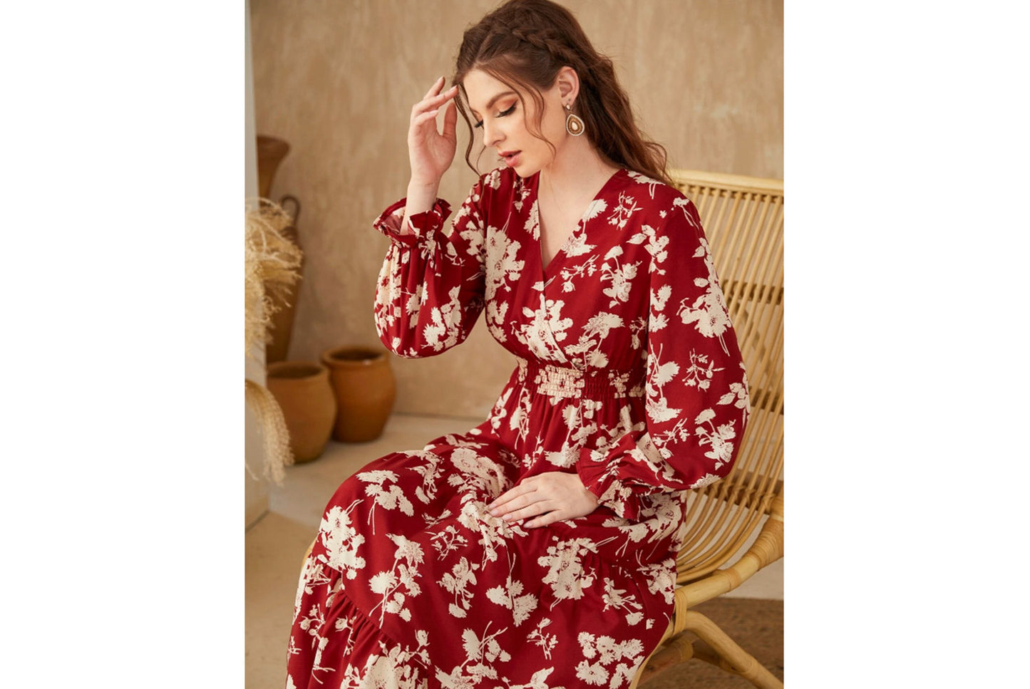 **Cake Maxi Dress with Long Sleeves**