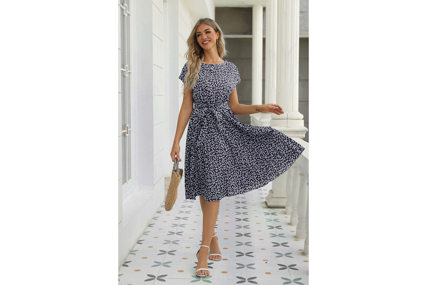**Short-Sleeve Floral Tie-Drawstring Pleated Dress**