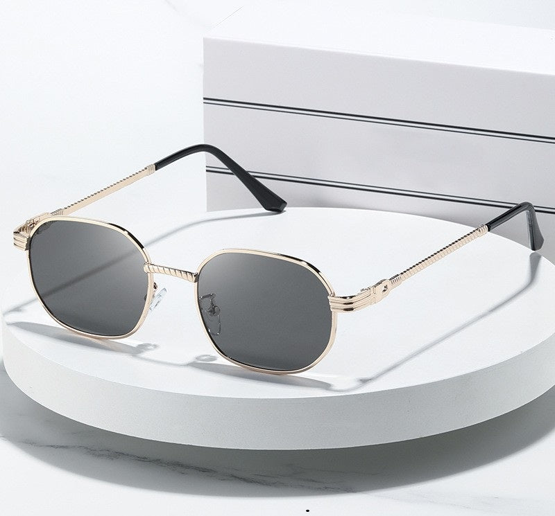# New Metal Frame Oval Men's Sunglasses