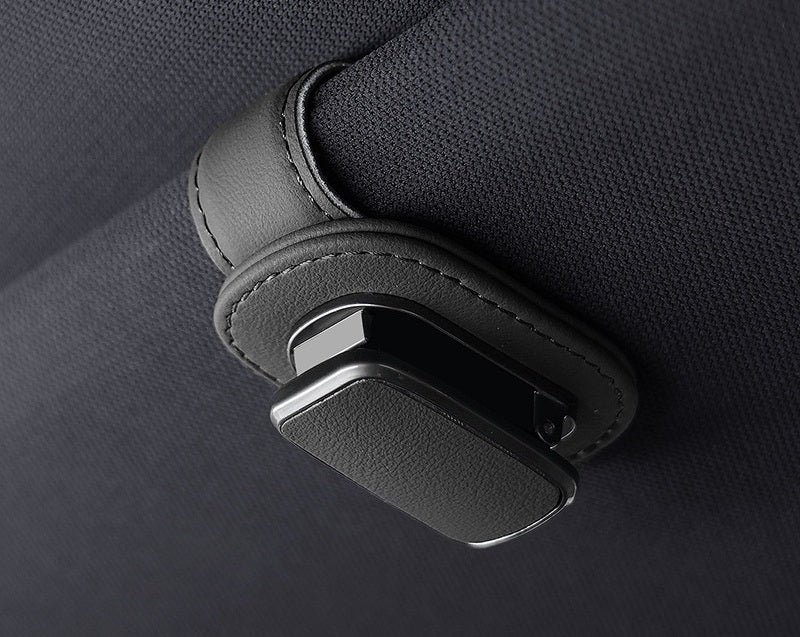 # Multifunctional Car Sun Visor Glasses Clip