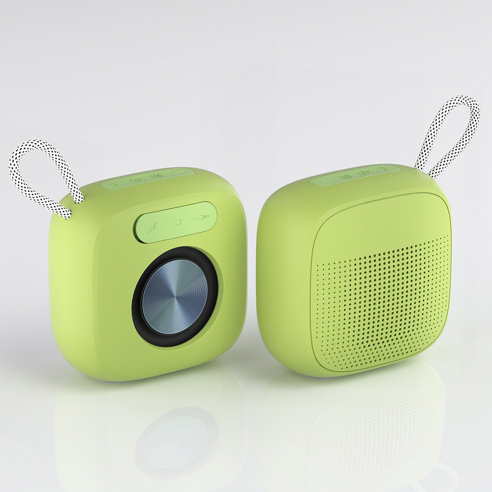 Portable Bluetooth Speaker with High-Fidelity Bass and Lyrics Display